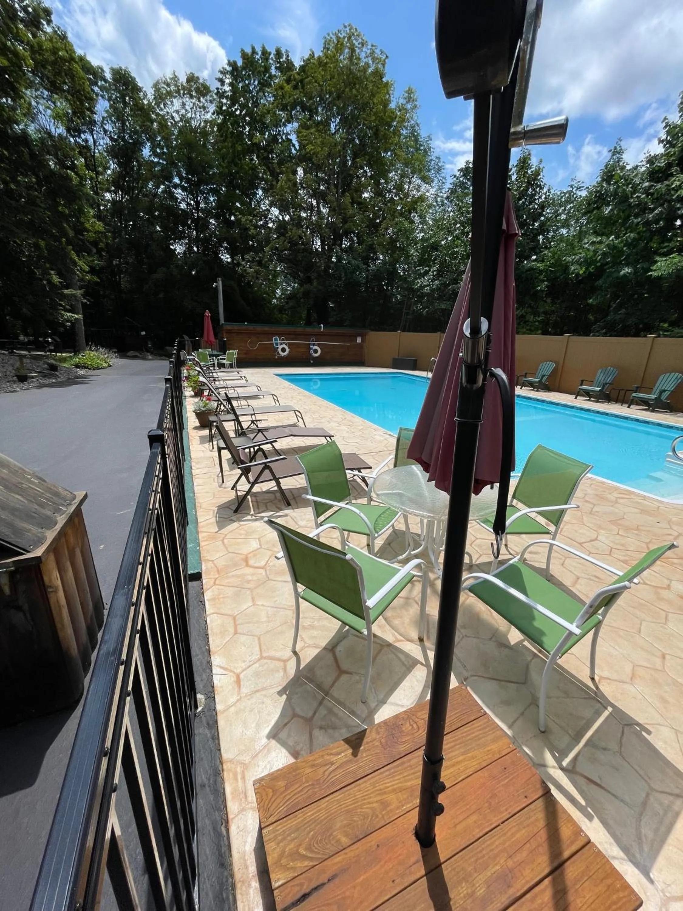 Swimming pool in English Brook Cottages