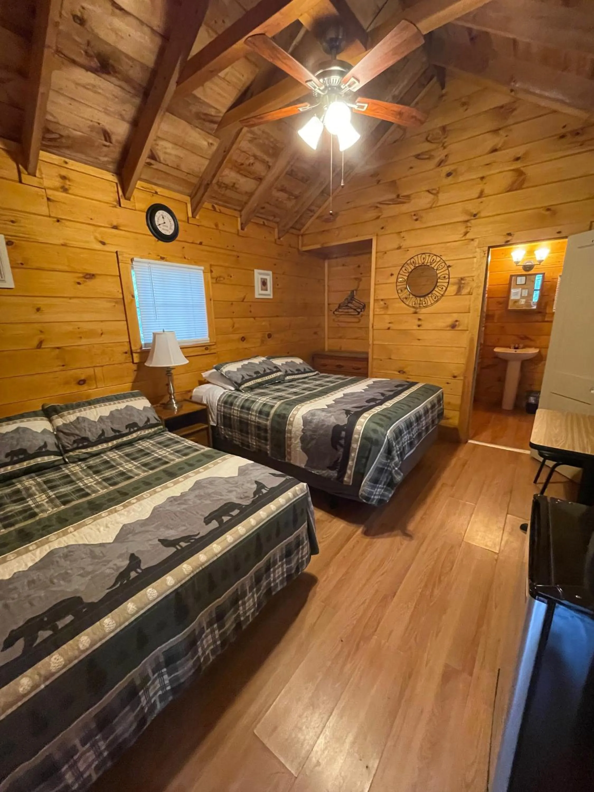 TV and multimedia, Bed in English Brook Cottages