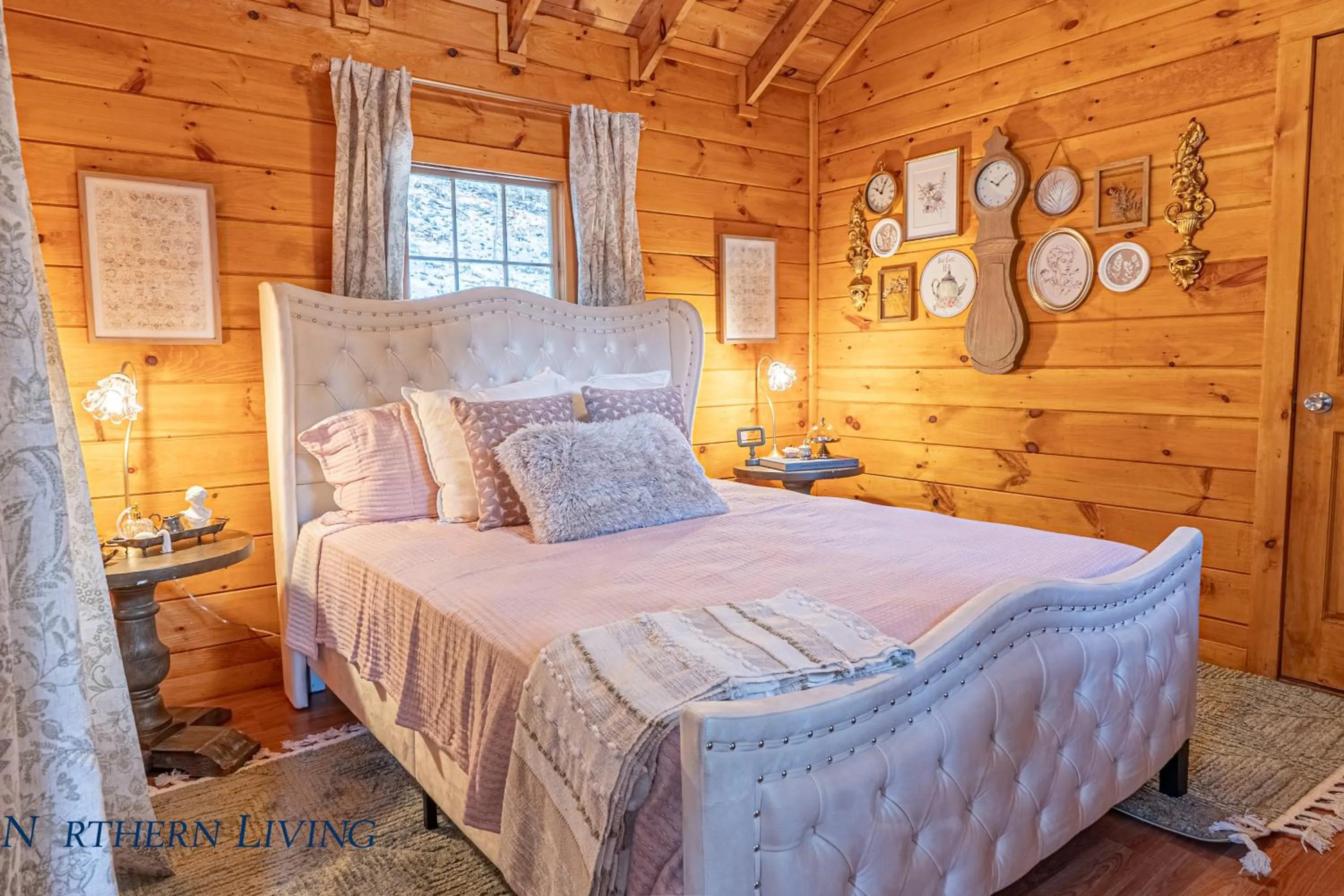 Bed in English Brook Cottages