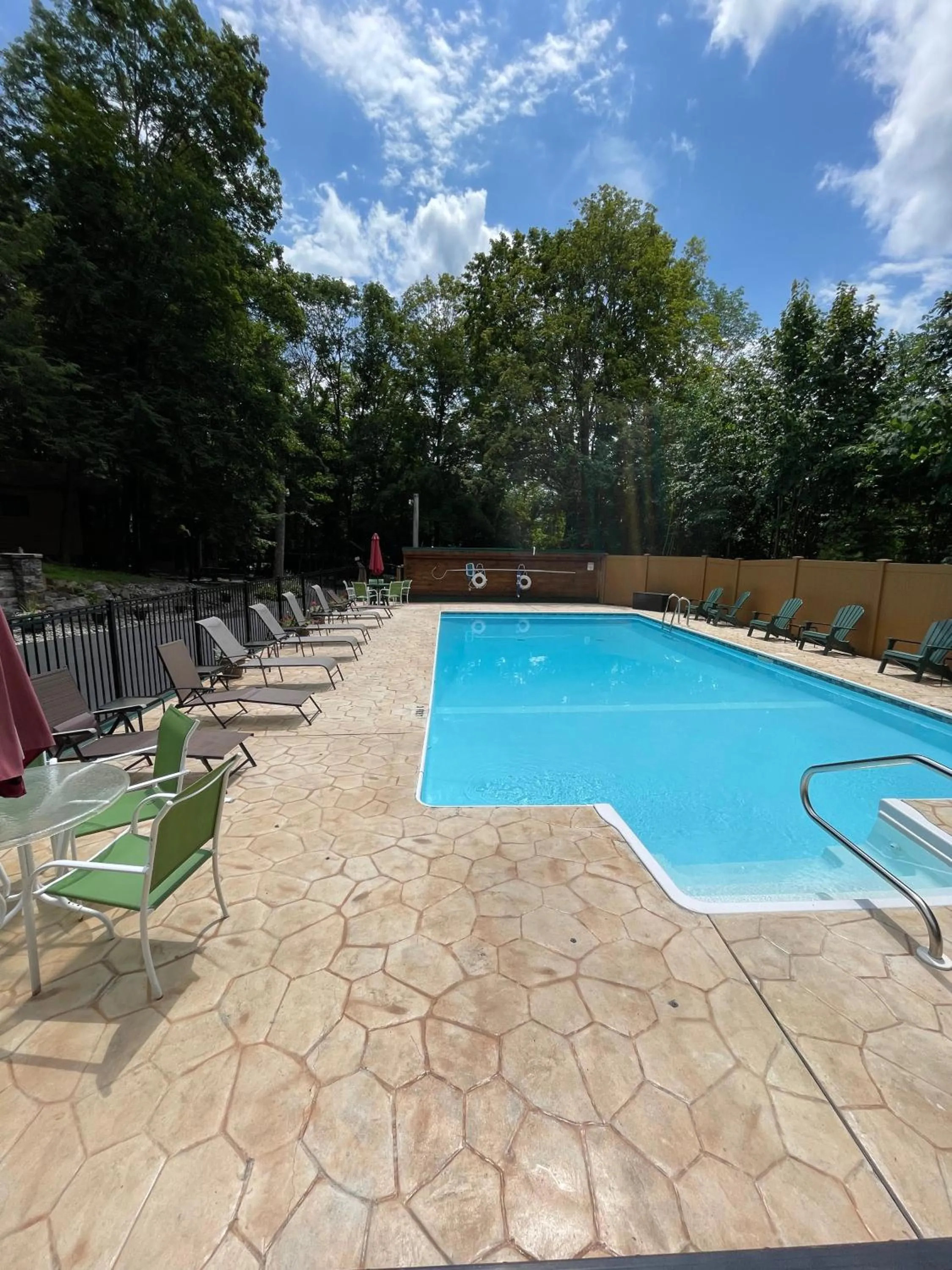 Swimming pool in English Brook Cottages