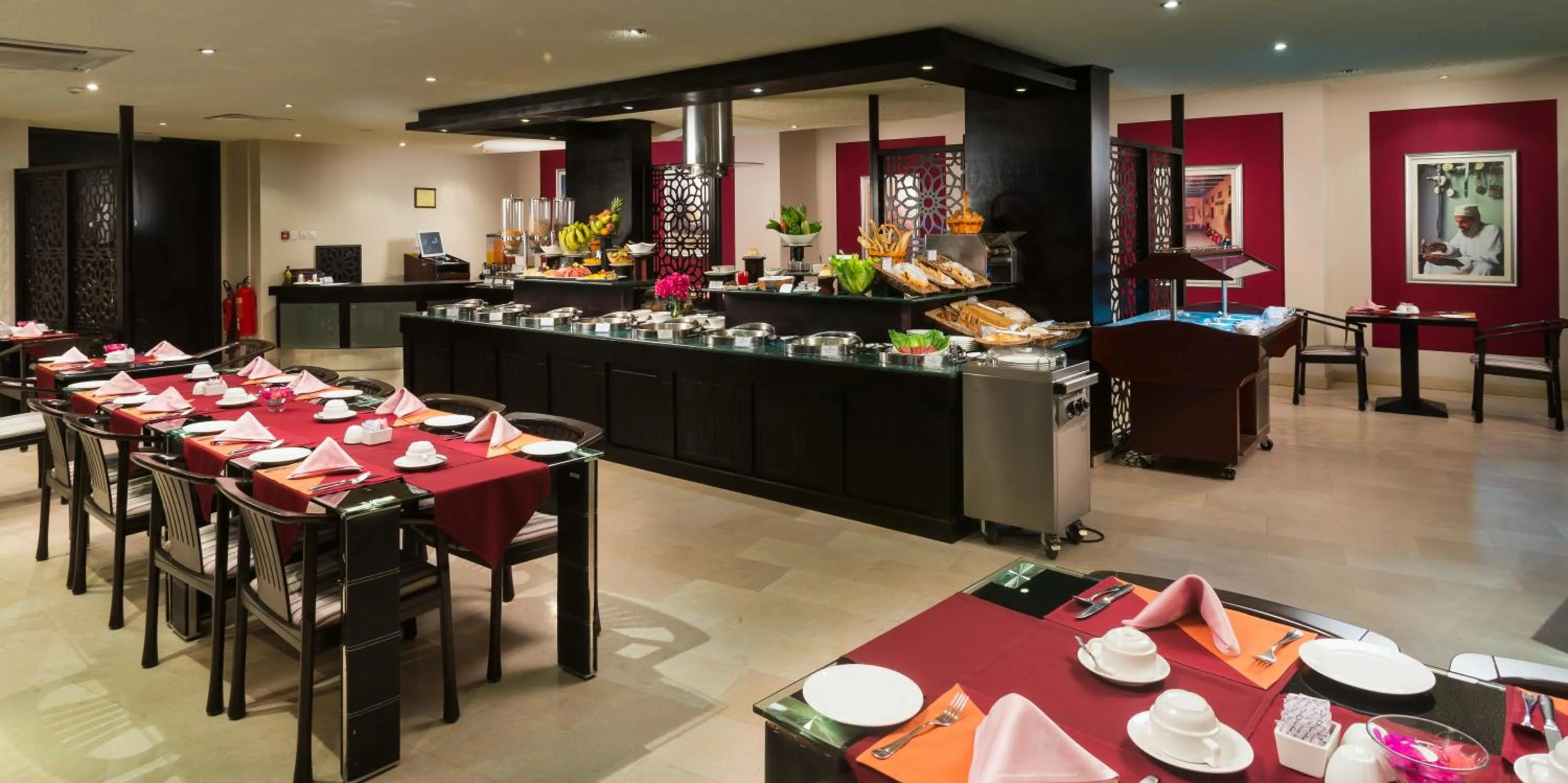 Restaurant/places to eat in Al Wadi Hotel