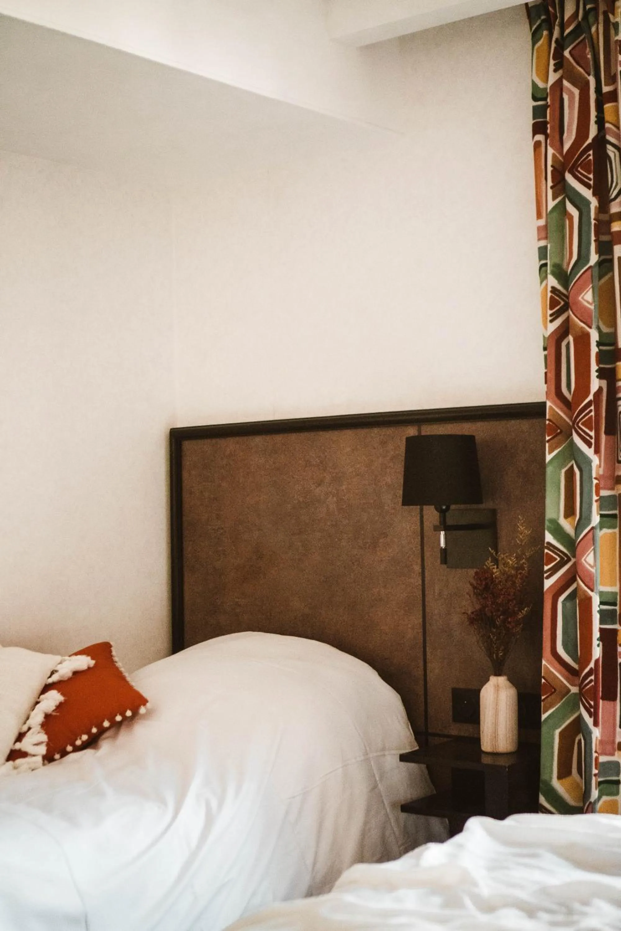 Bedroom, Bed in La Maison Montparnasse