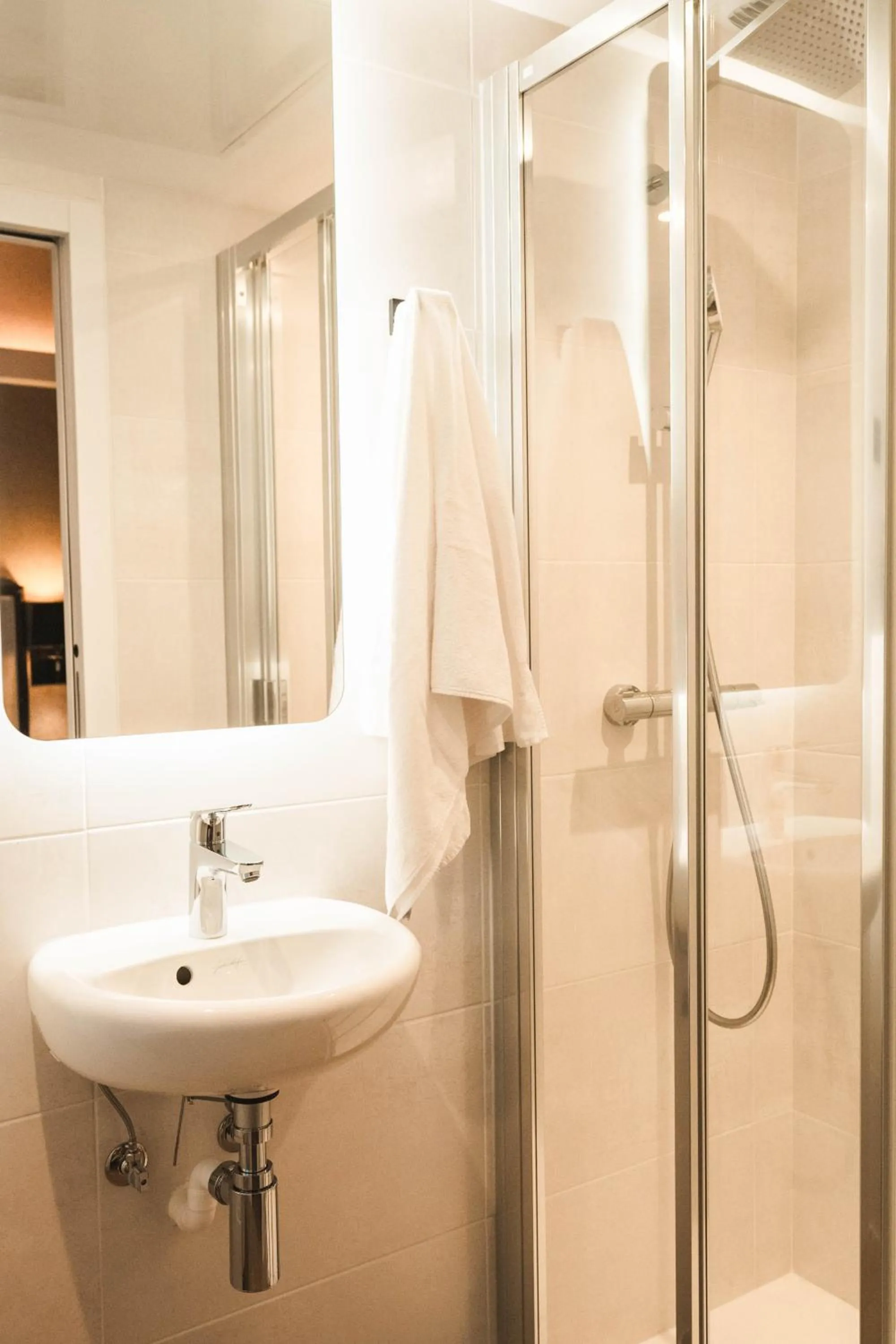 Bathroom in La Maison Montparnasse