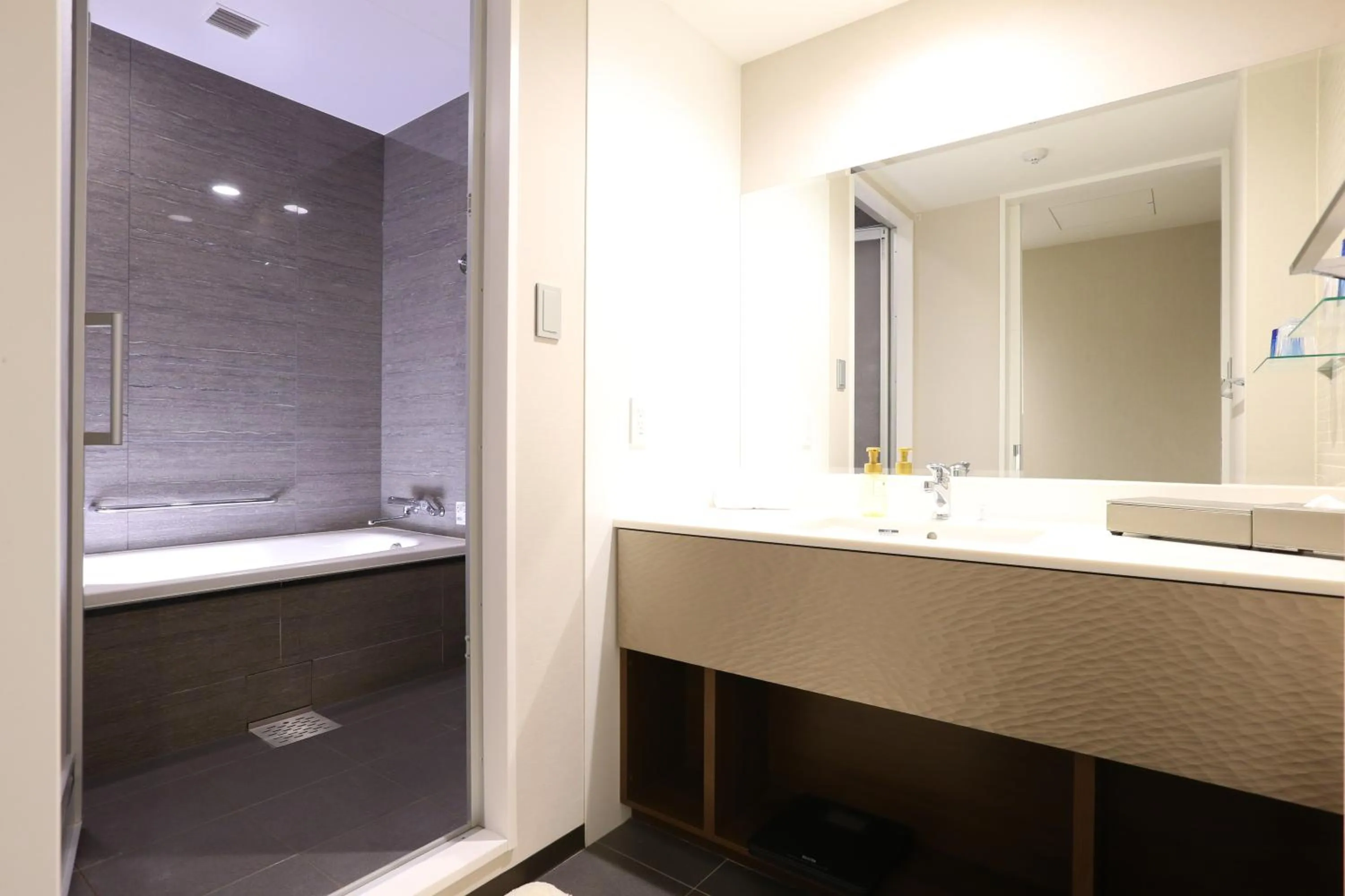 Shower, Bathroom in Hotel La Raison Osaka