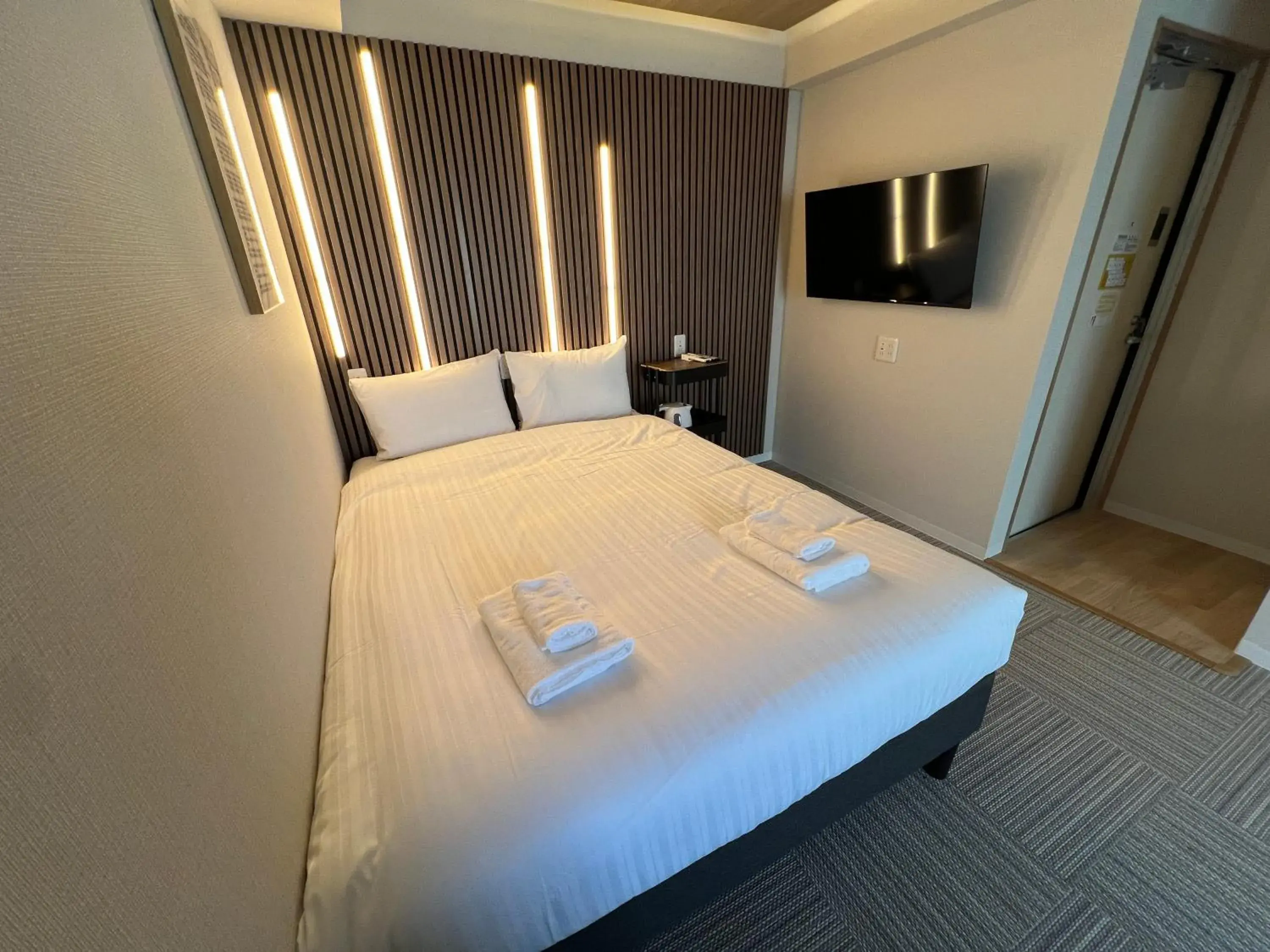 Large Double Room in Osaka Ebisu Hotel Large Double Room in Osaka Ebisu Hotel