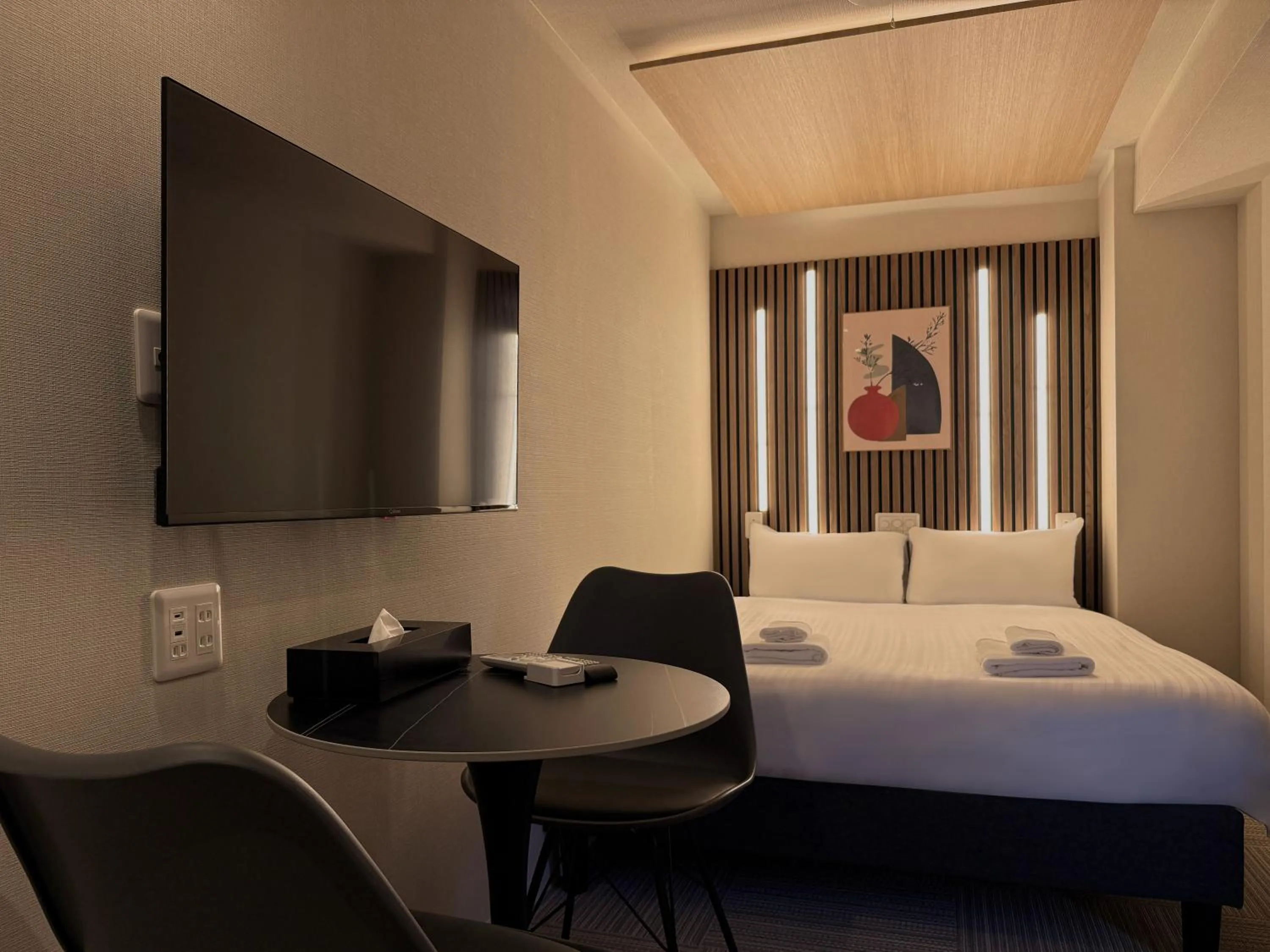 Bed in Osaka Ebisu Hotel