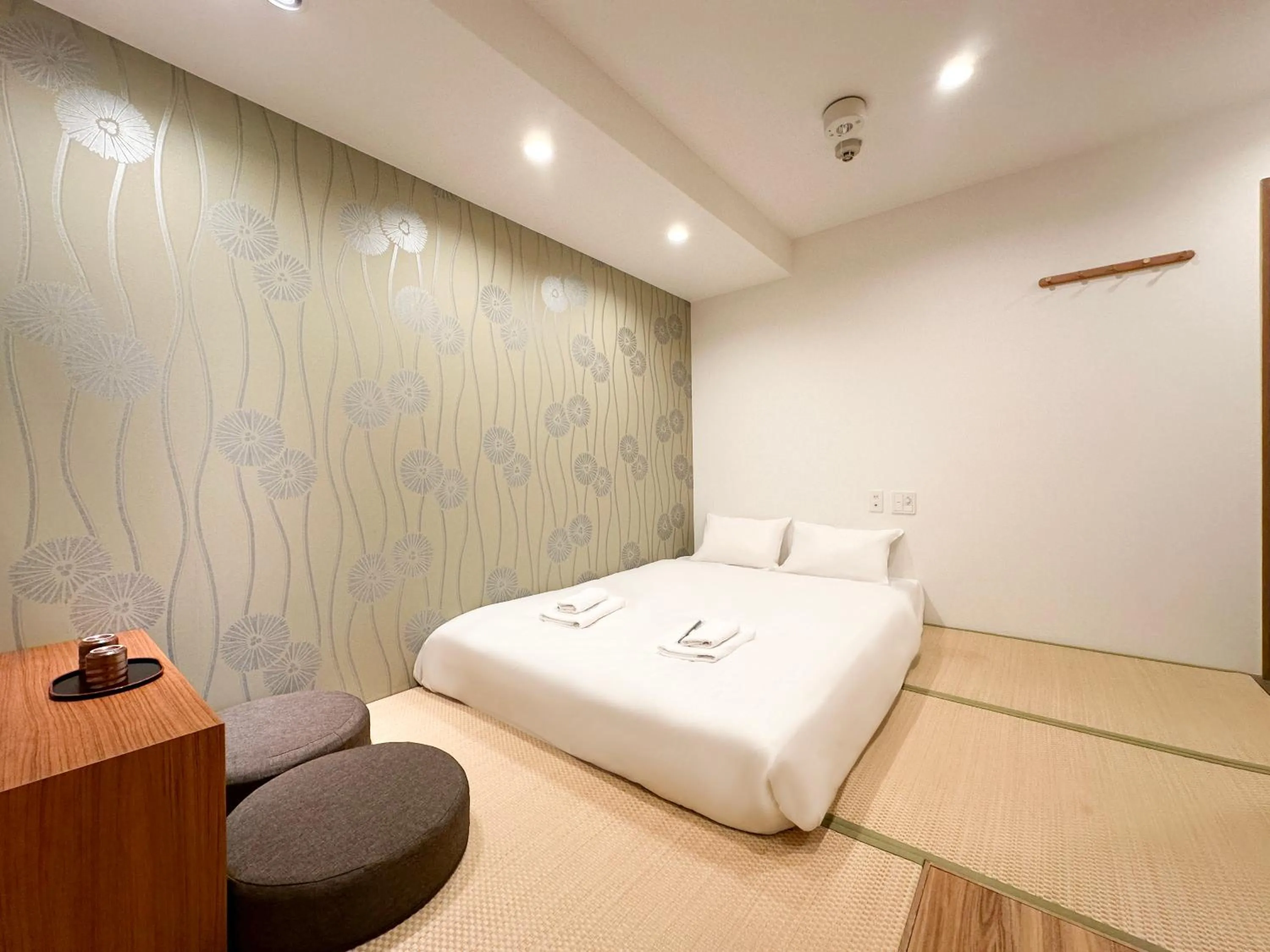 Bed in Osaka Ebisu Hotel