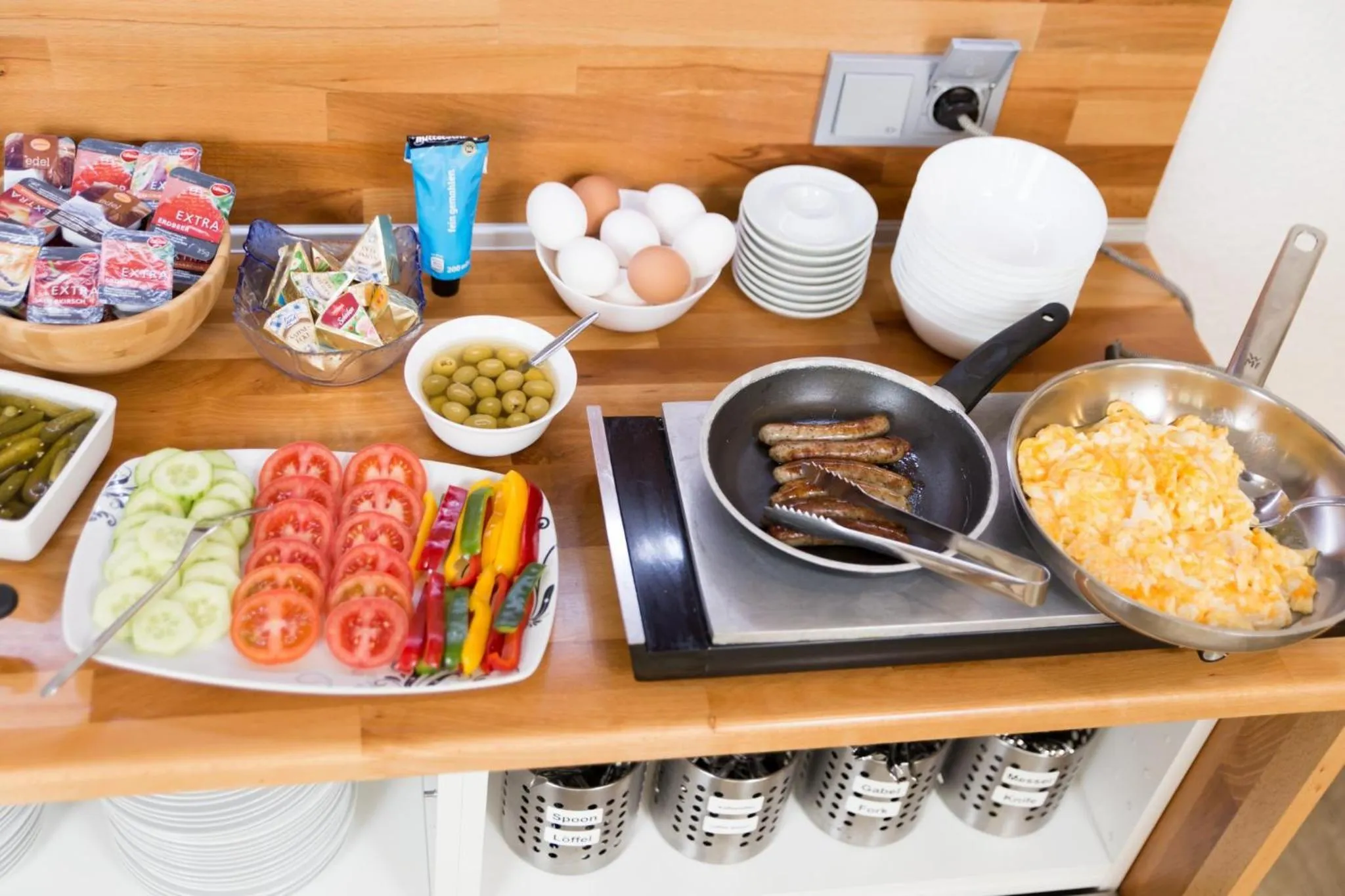 Breakfast in Pension Central Nuernberg-Fuerth