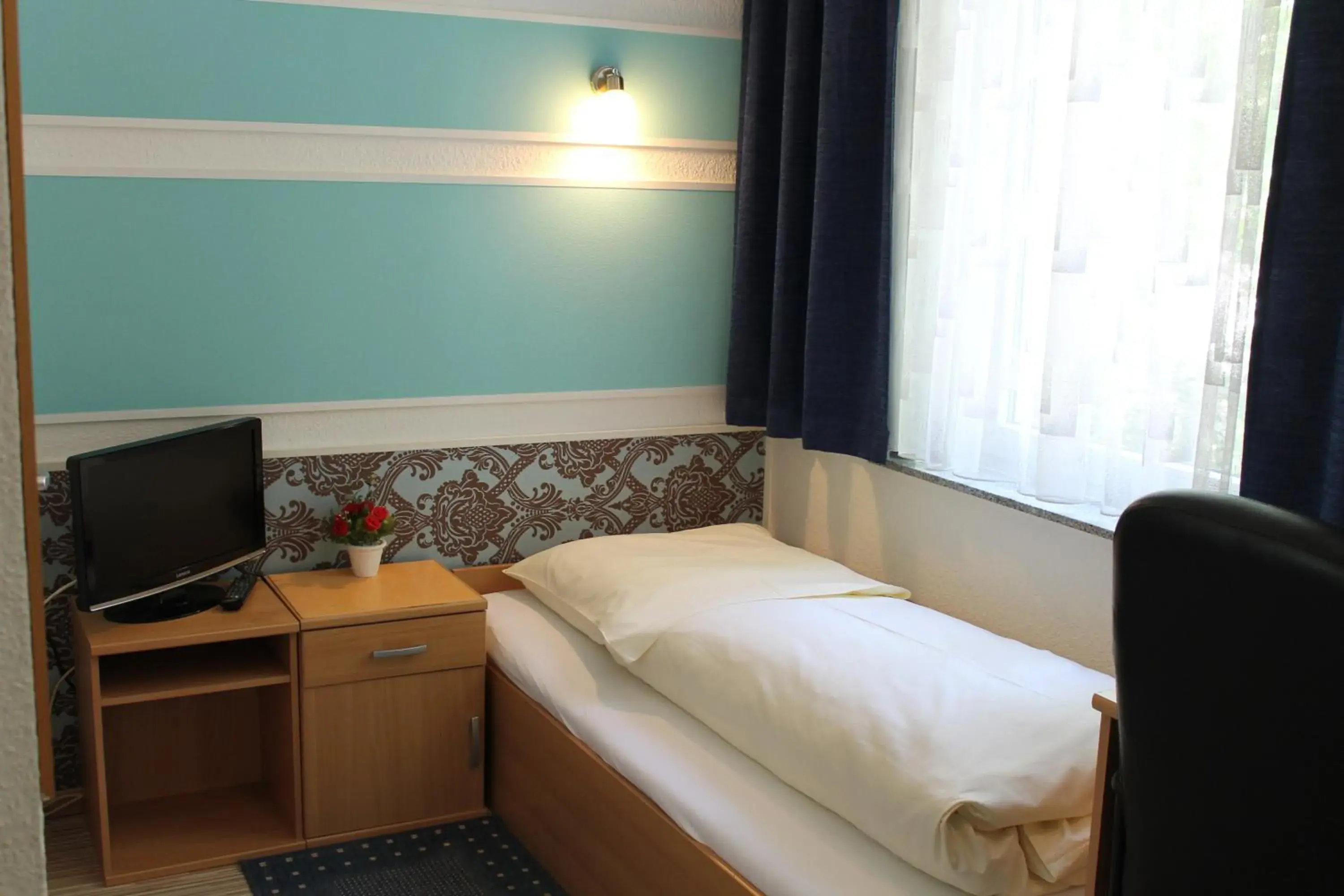 Single Room in Pension Central Nuernberg-Fuerth Single Room in Pension Central Nuernberg-Fuerth