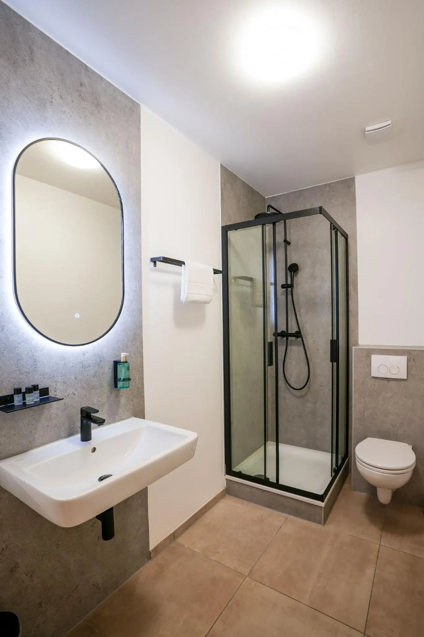 Bathroom in Hotel Bergheim