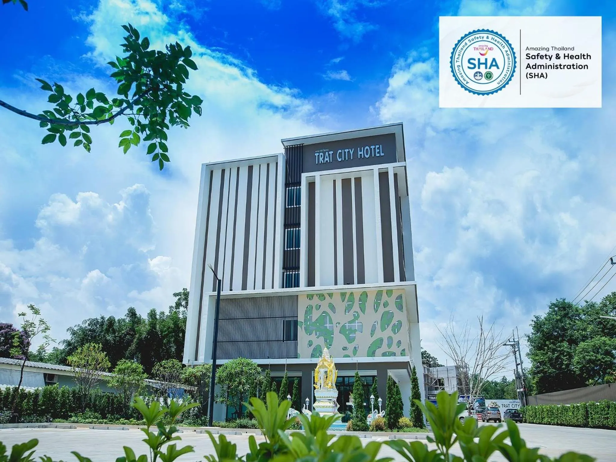 Property building in Trat City Hotel