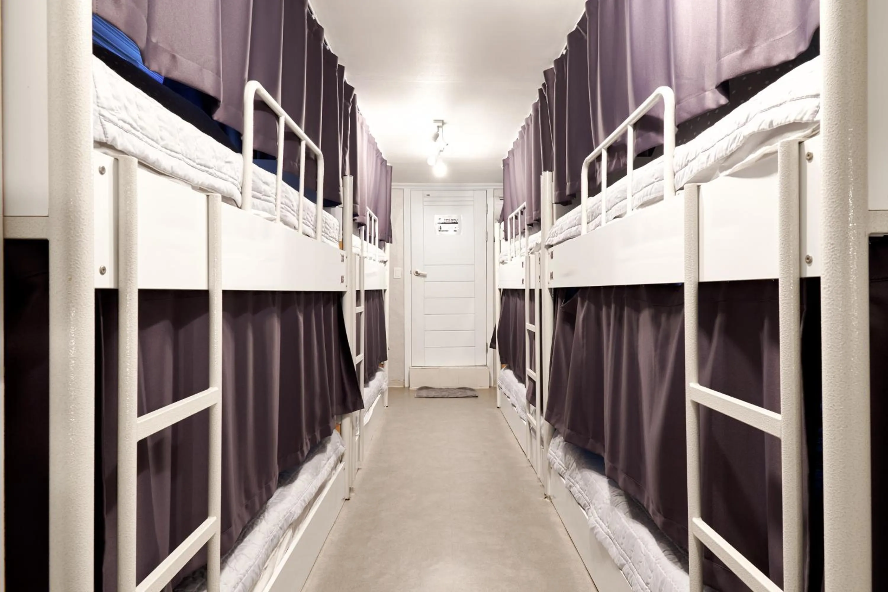 Photo of the whole room in Jun Guesthouse