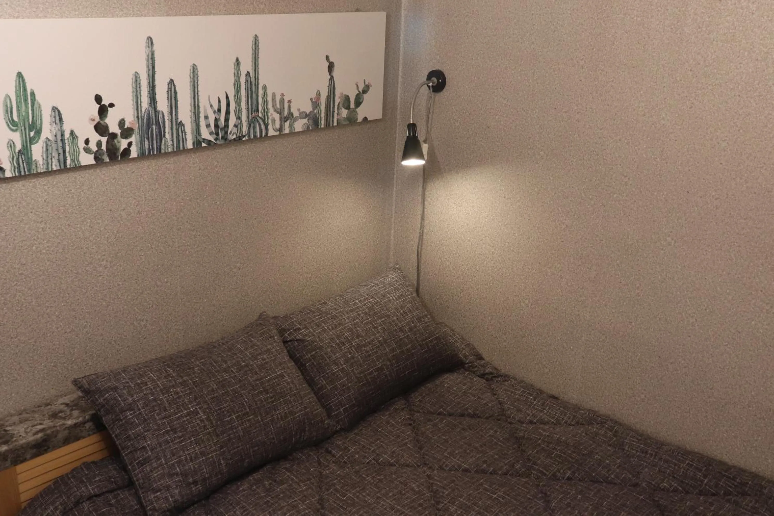 Photo of the whole room in Jun Guesthouse