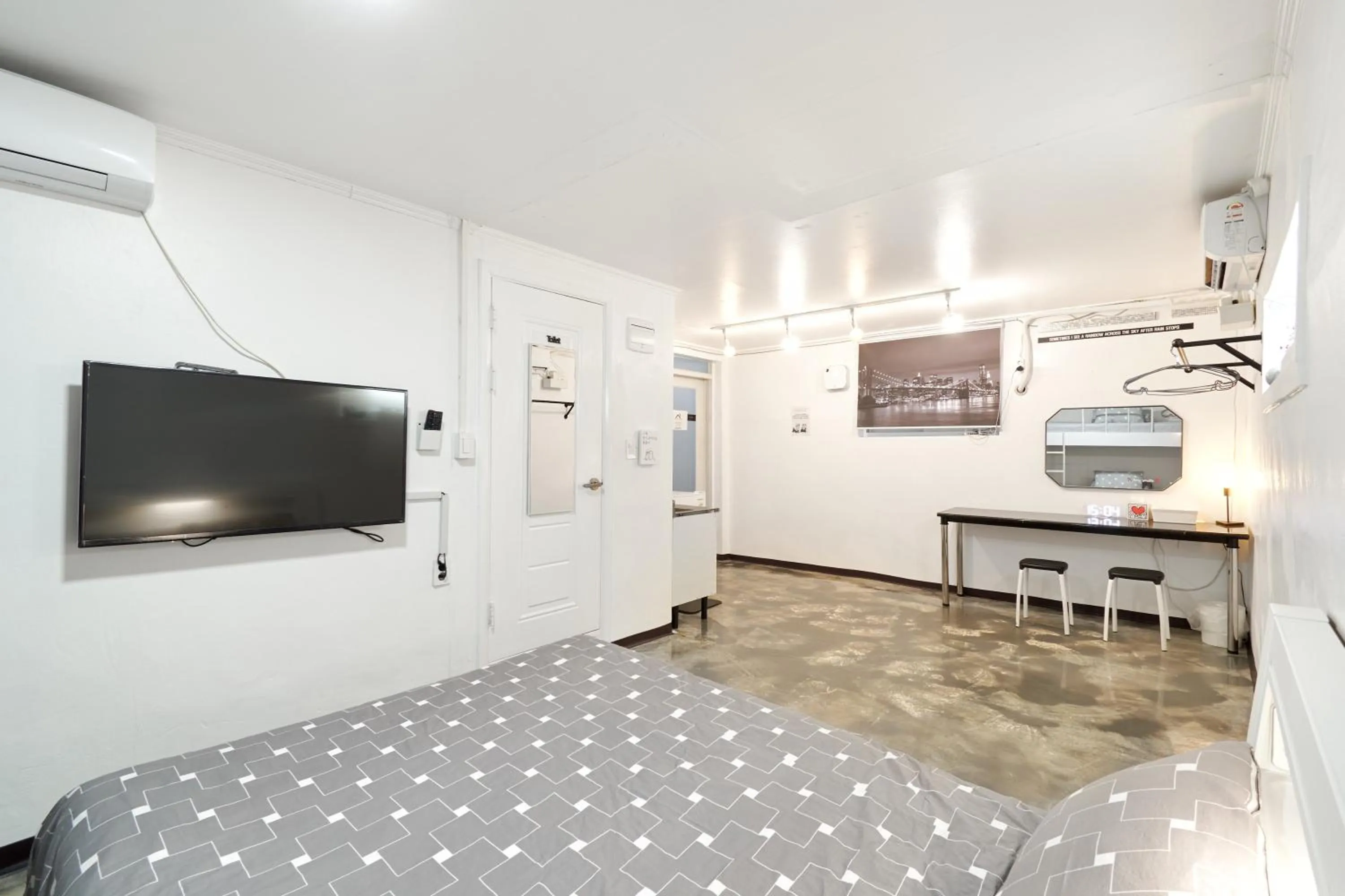 Bed in Jun Guesthouse