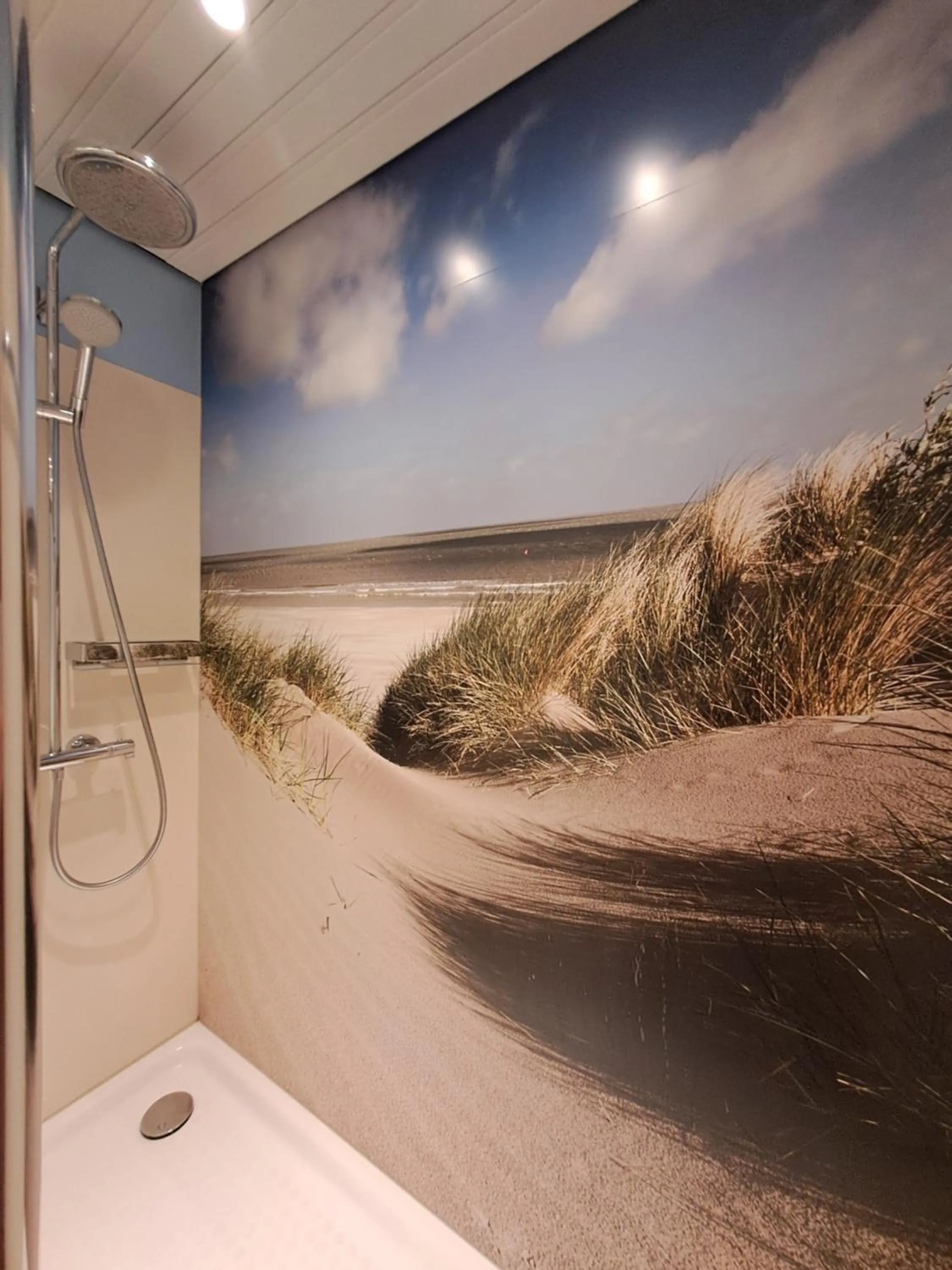 Shower in Leine Hotel