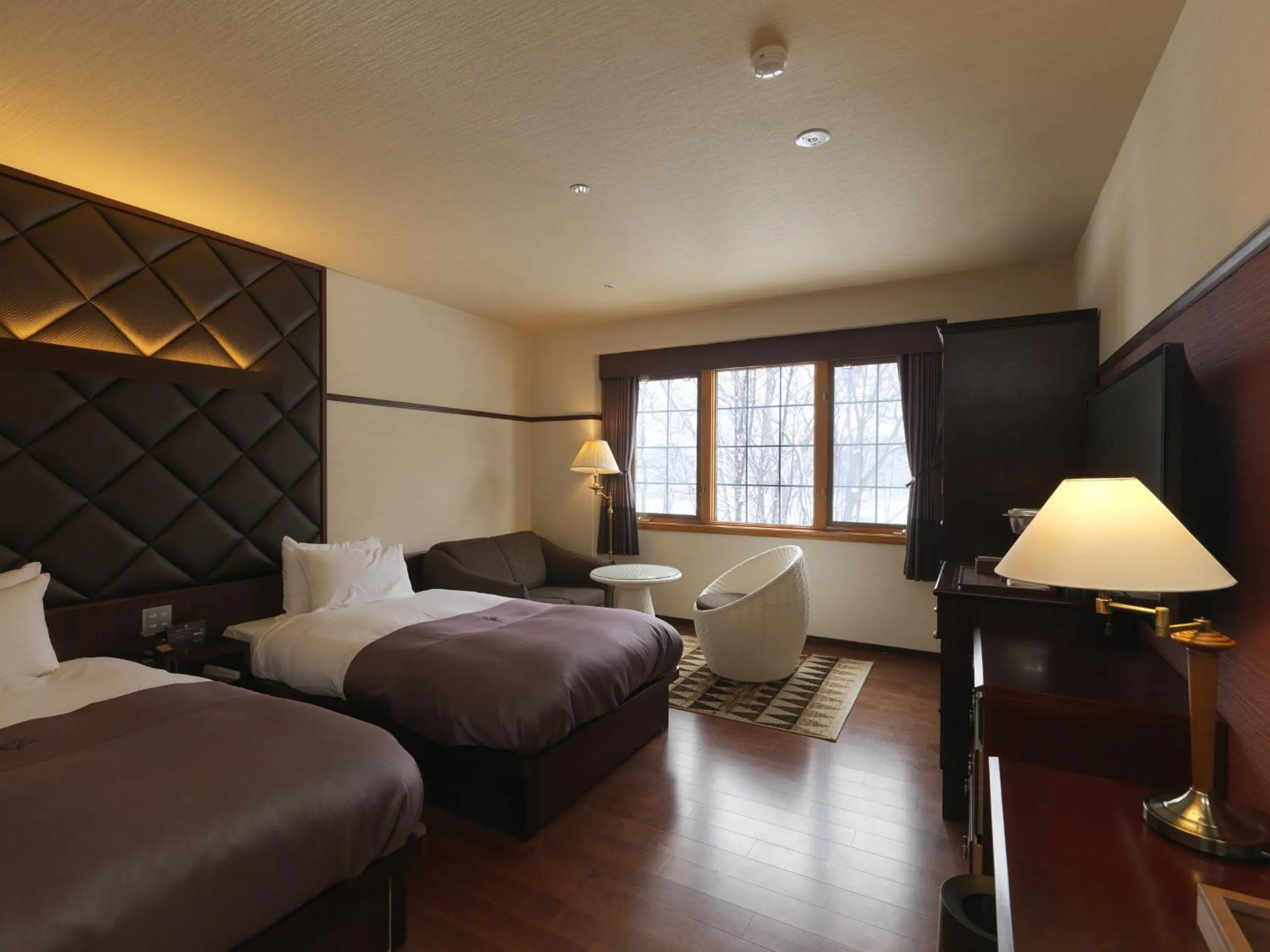 Winter, Bed in Hakodate Onuma Tsuruga Resort EPUY- 30km from Hakodate Station