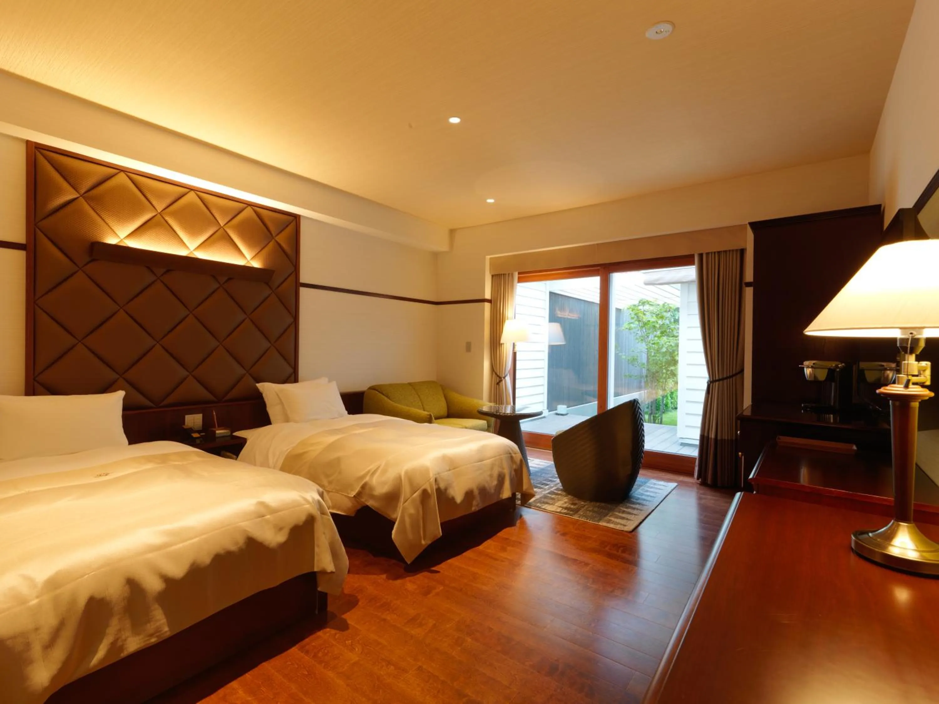 Bedroom, Bed in Hakodate Onuma Tsuruga Resort EPUY- 30km from Hakodate Station