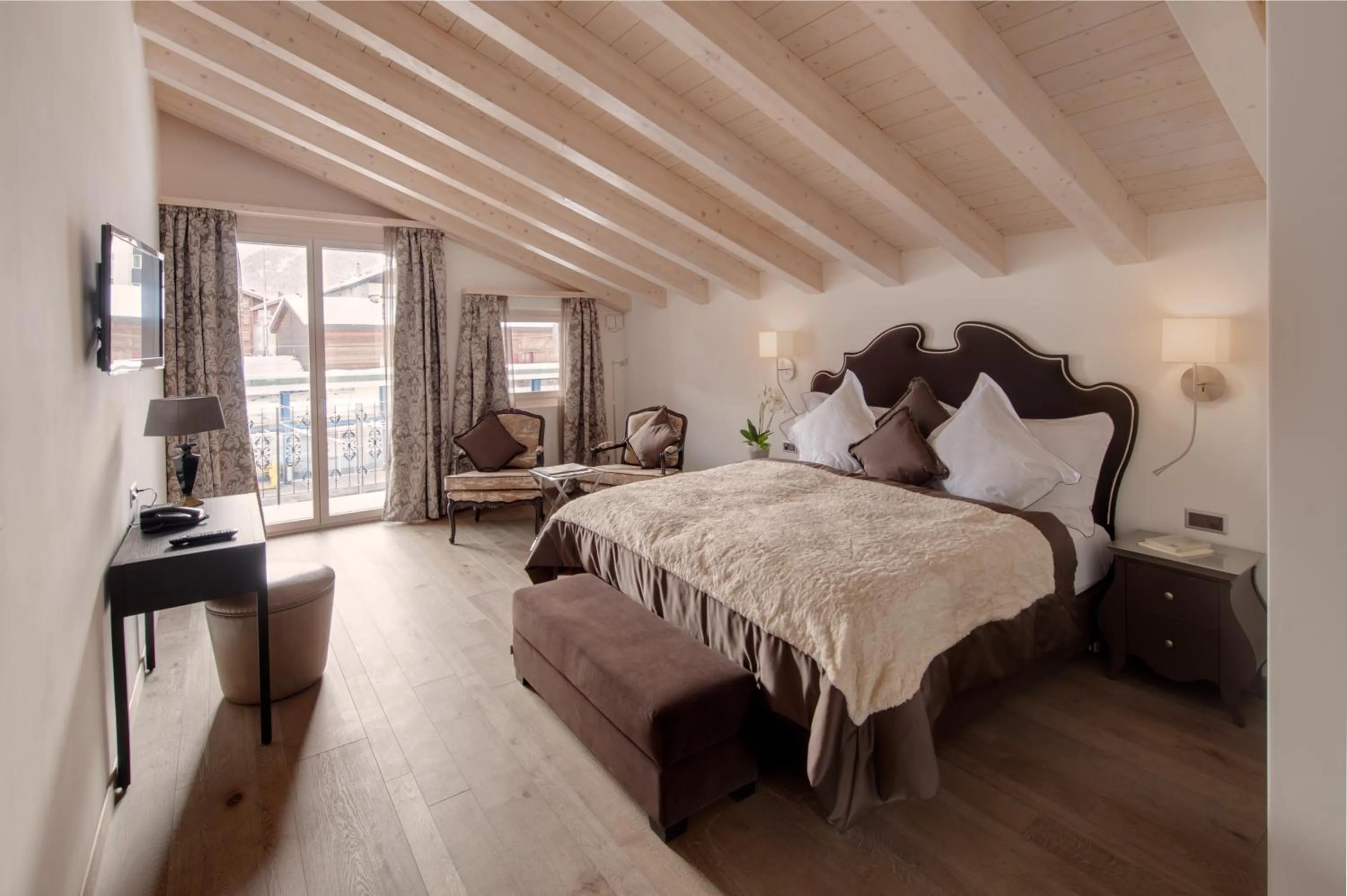 Photo of the whole room, Room Photo in SchlossHotel Zermatt Active & CBD Spa Hotel