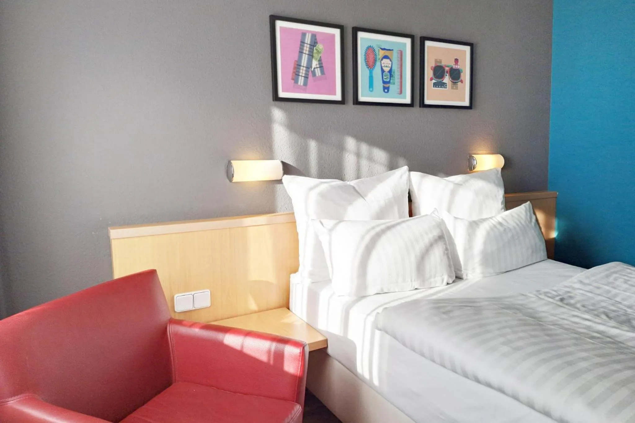 Photo of the whole room, Bed in Garner Hotel Cottbus Süd by IHG