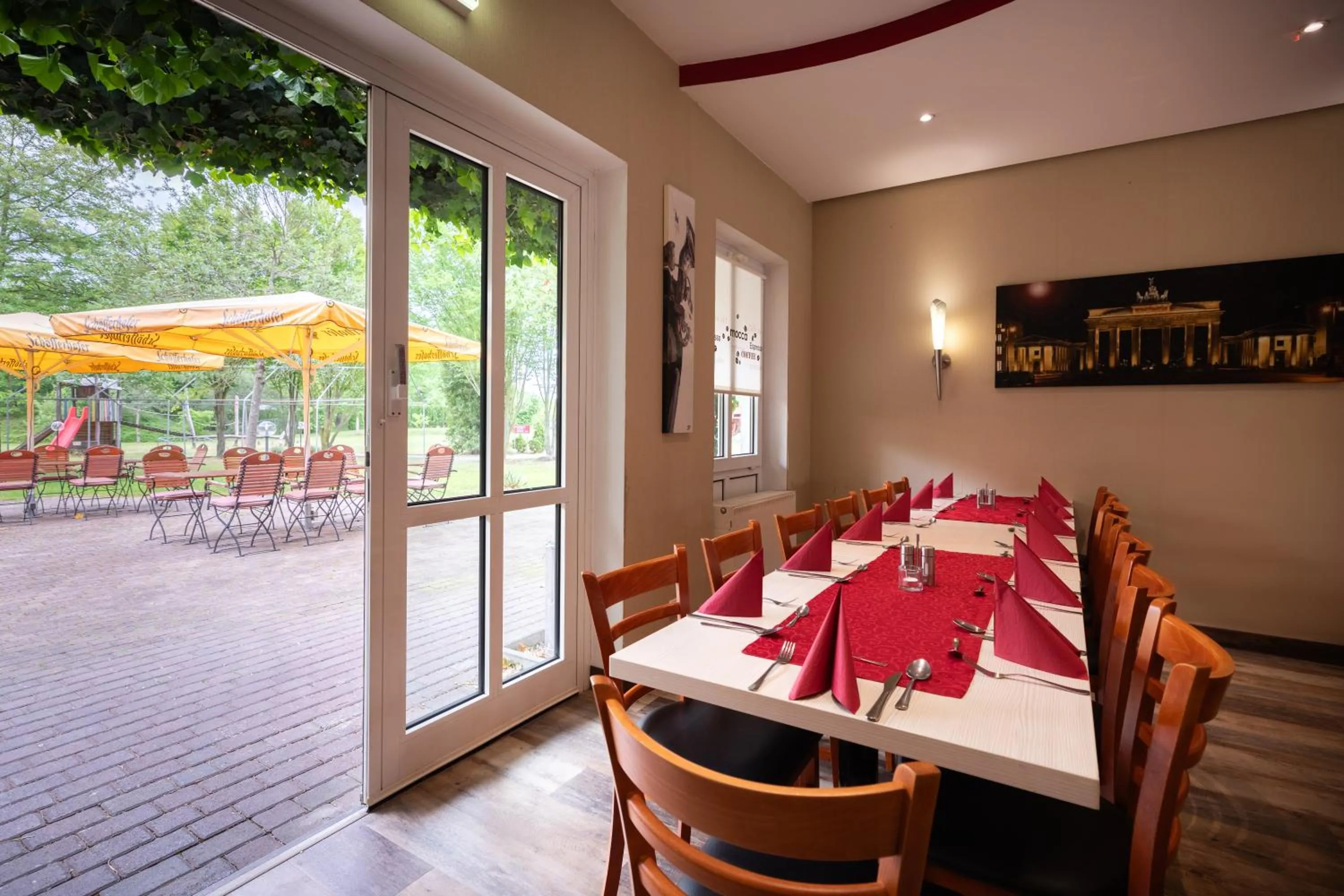 Restaurant/places to eat in Novum Hotel Seegraben Cottbus