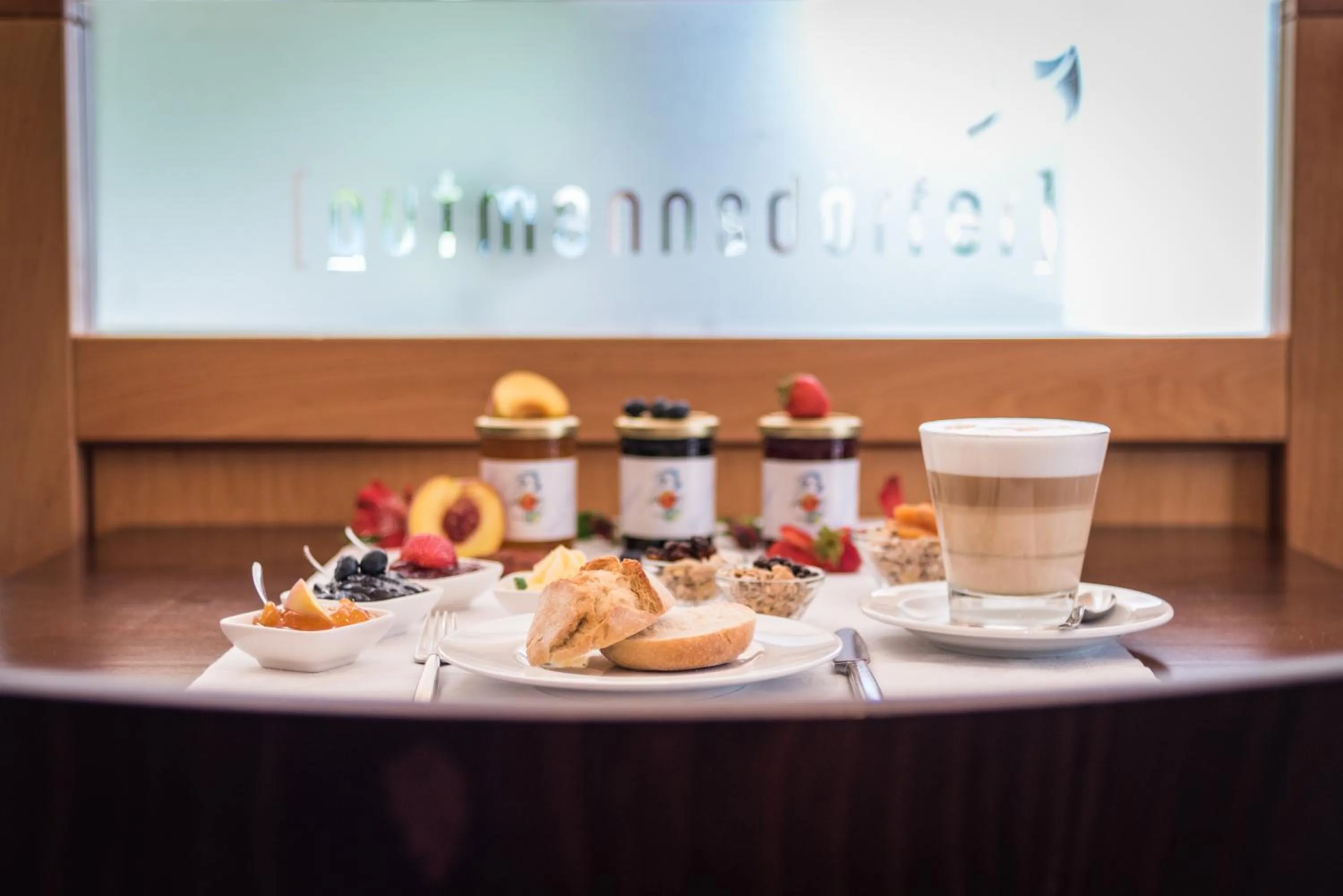 Breakfast in Park-Hotel Hübner