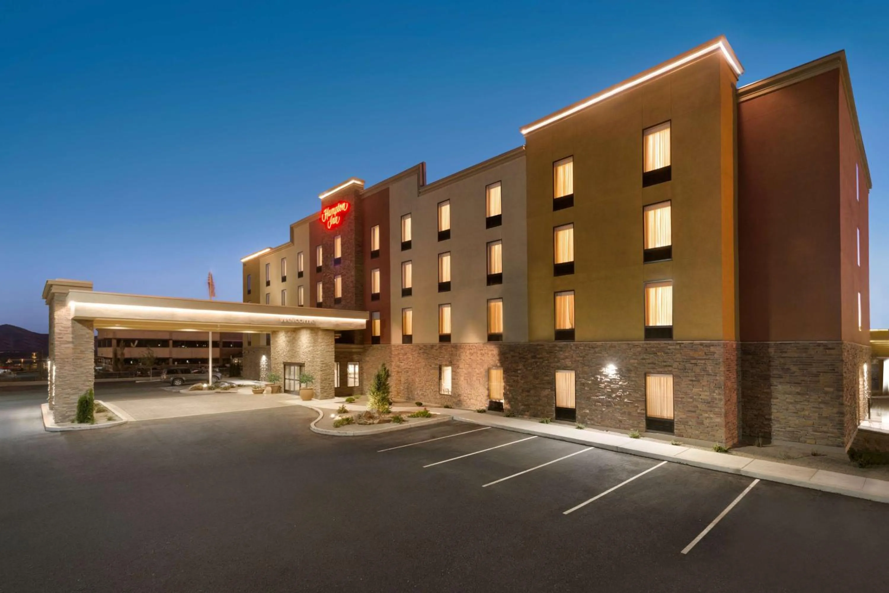 Property building in Hampton Inn by Hilton Elko Nevada
