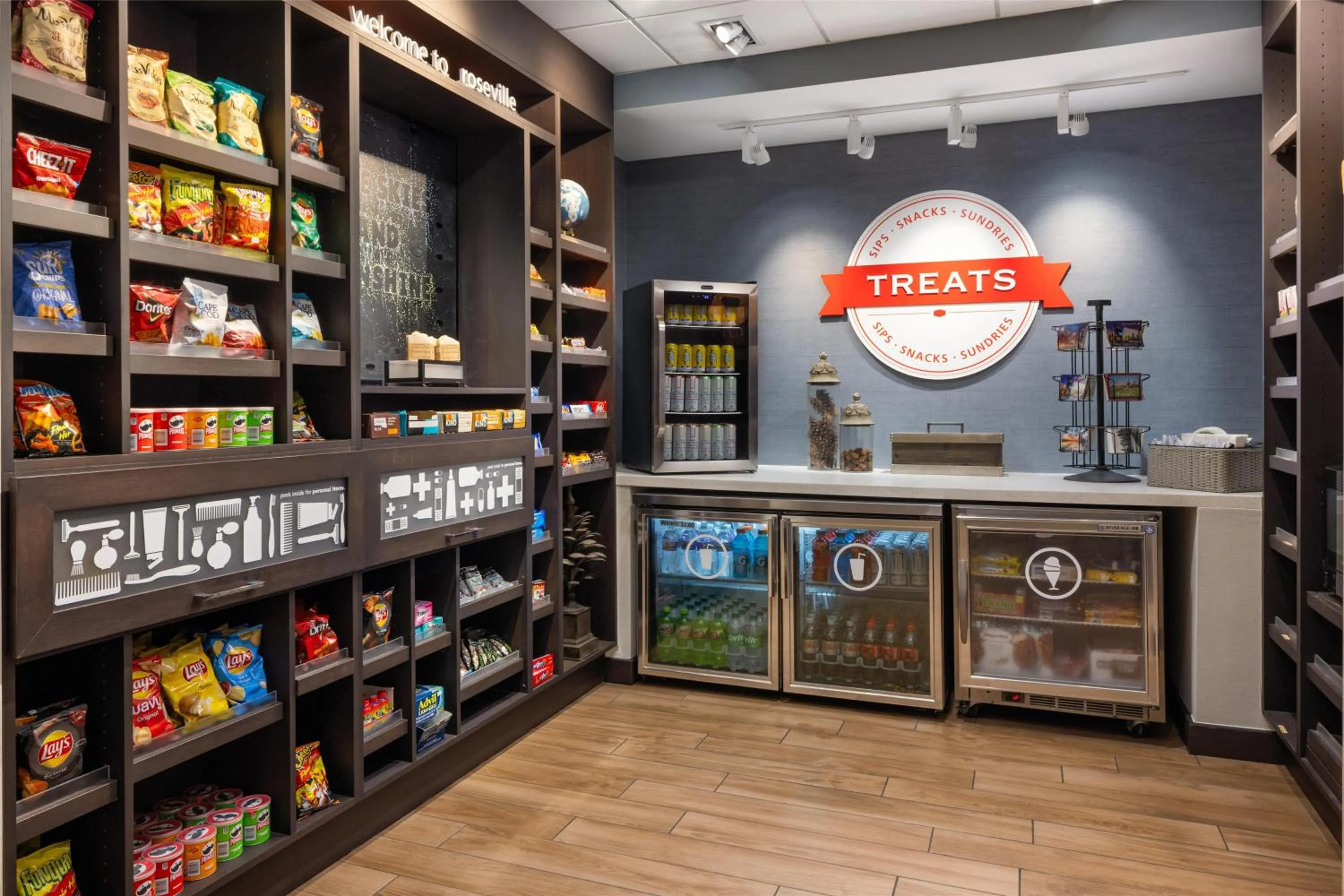 Restaurant/places to eat in Hampton Inn Minneapolis-Roseville,MN