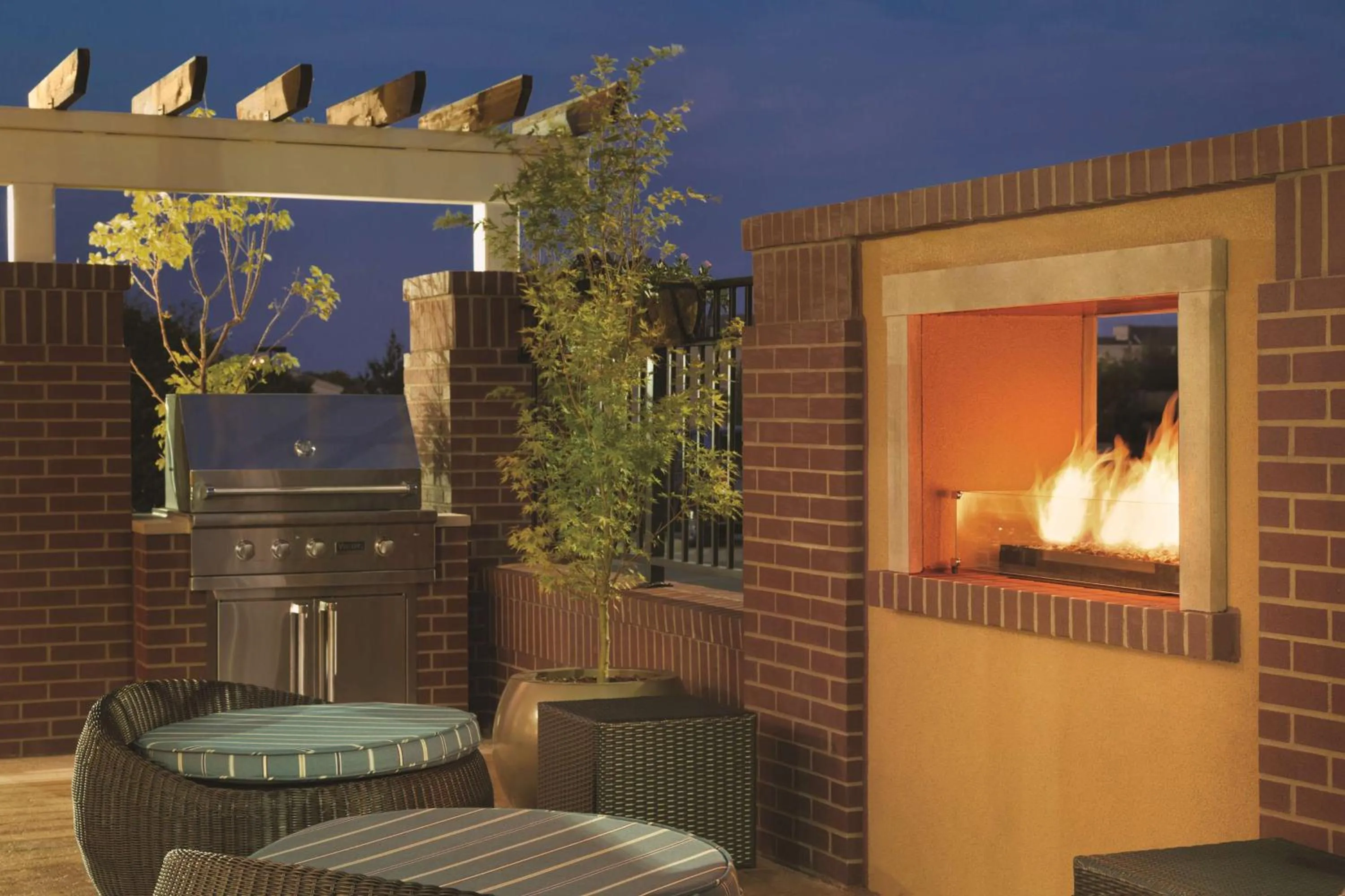 Property building in Home2 Suites by Hilton Nashville Franklin Cool Springs