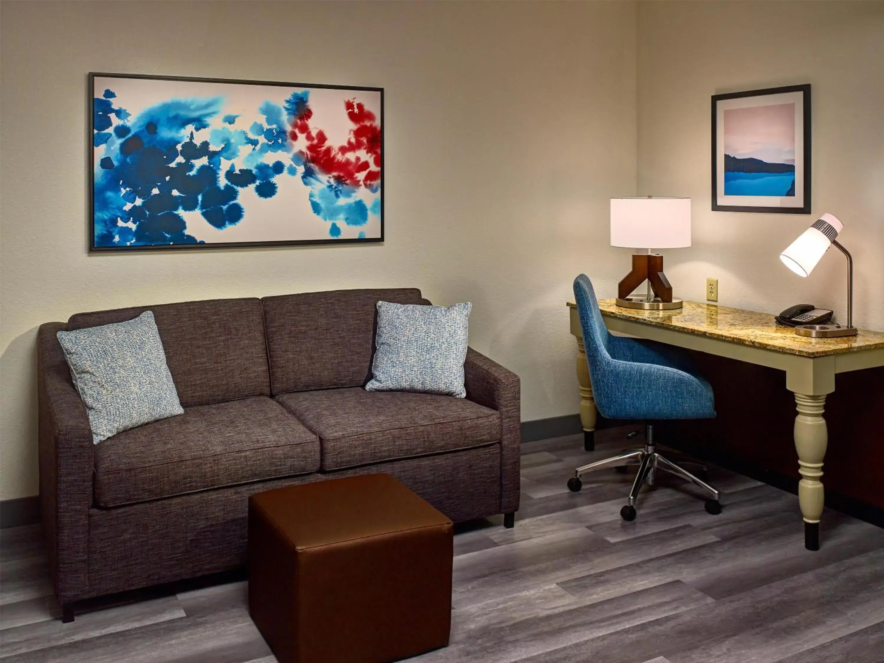 Junior Suite with Two Queen Beds in Hilton Garden Inn Pigeon Forge Junior Suite with Two Queen Beds in Hilton Garden Inn Pigeon Forge