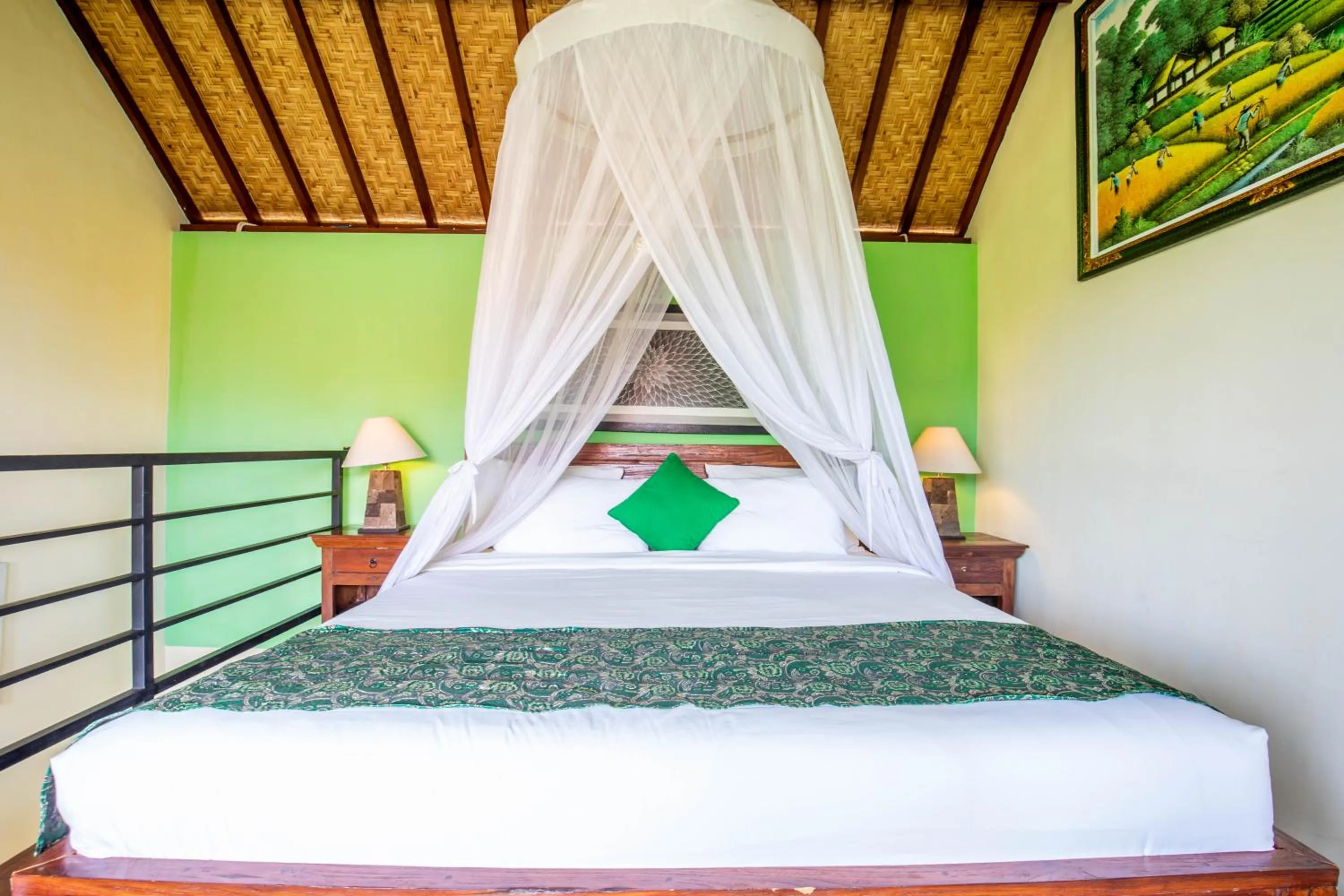 Bed in Sisin Ubud View
