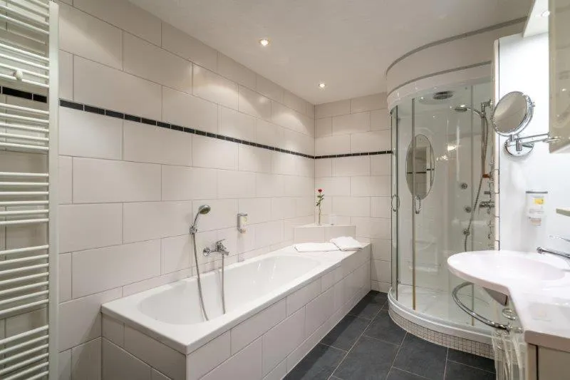 Bathroom in Stolberger Hof