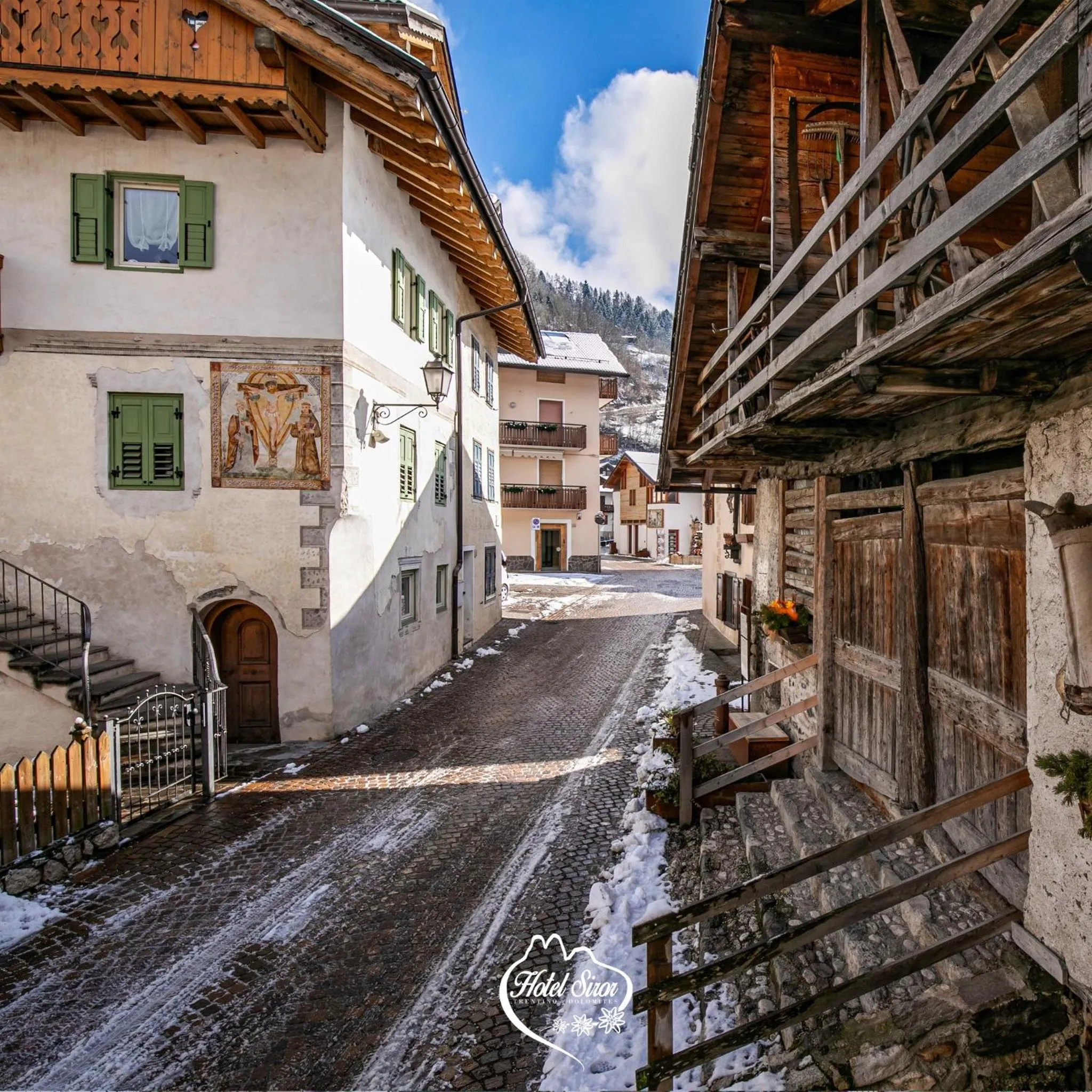 Street view in Hotel Siror