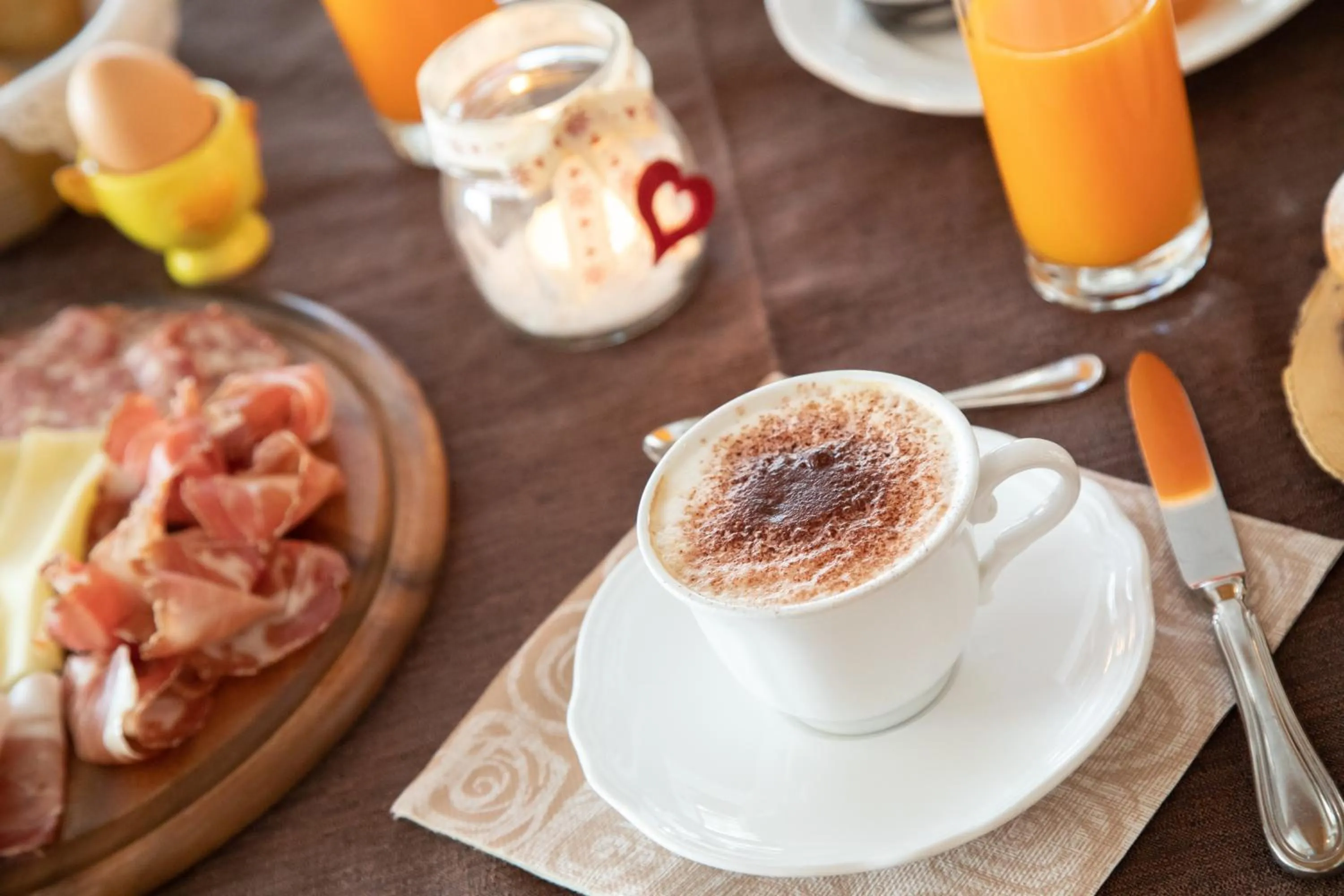 Continental breakfast in Hotel Siror