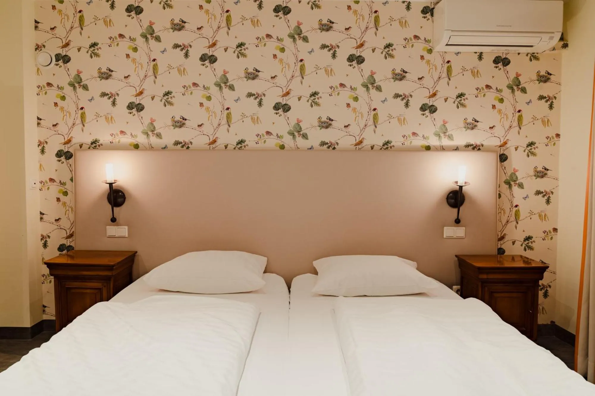 Property building, Bed in Hotel & Gasthaus Backmulde