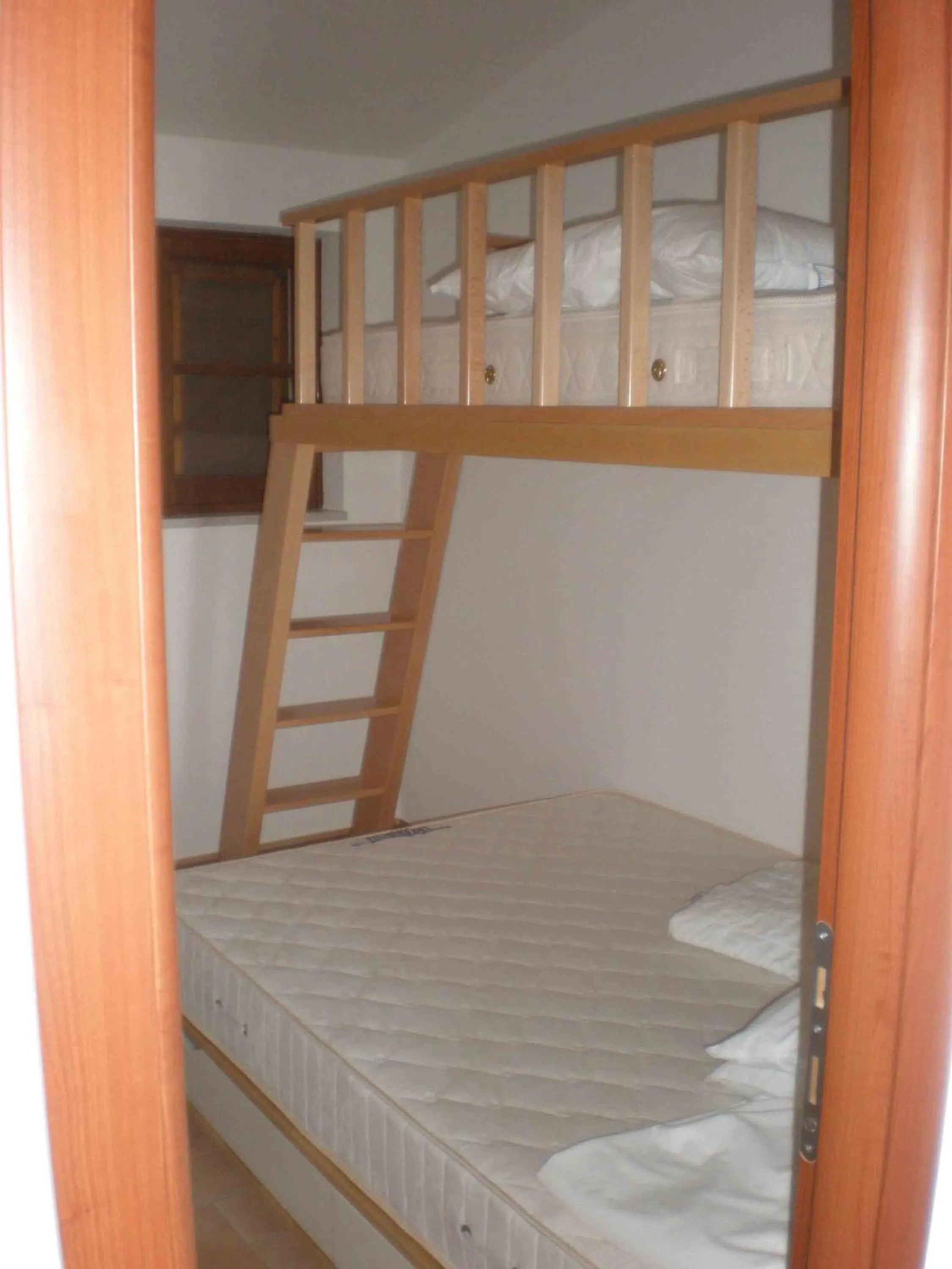 bunk bed, Bed in Edvige'S House