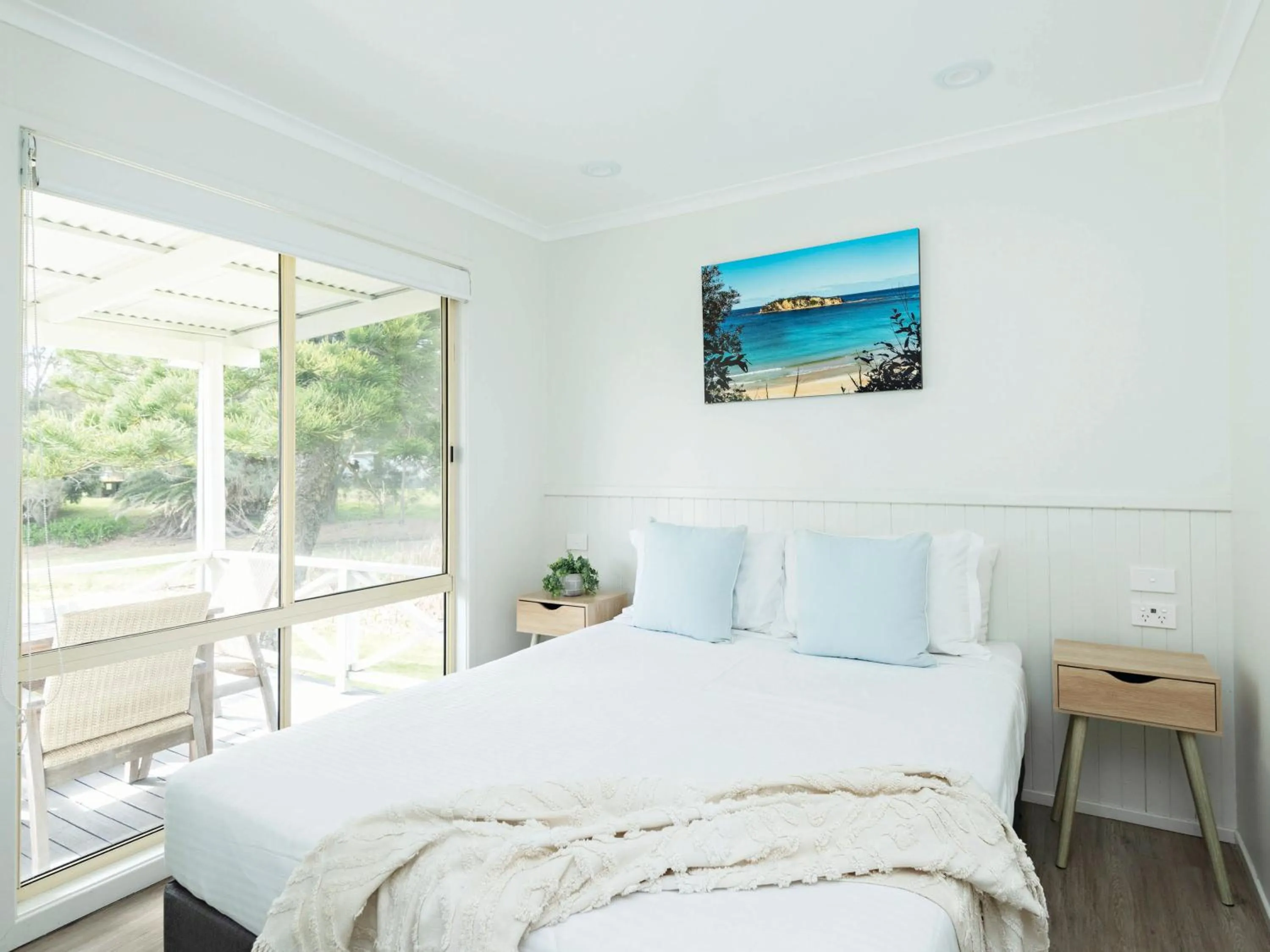 Bedroom, Bed in Barlings Beach Holiday Park