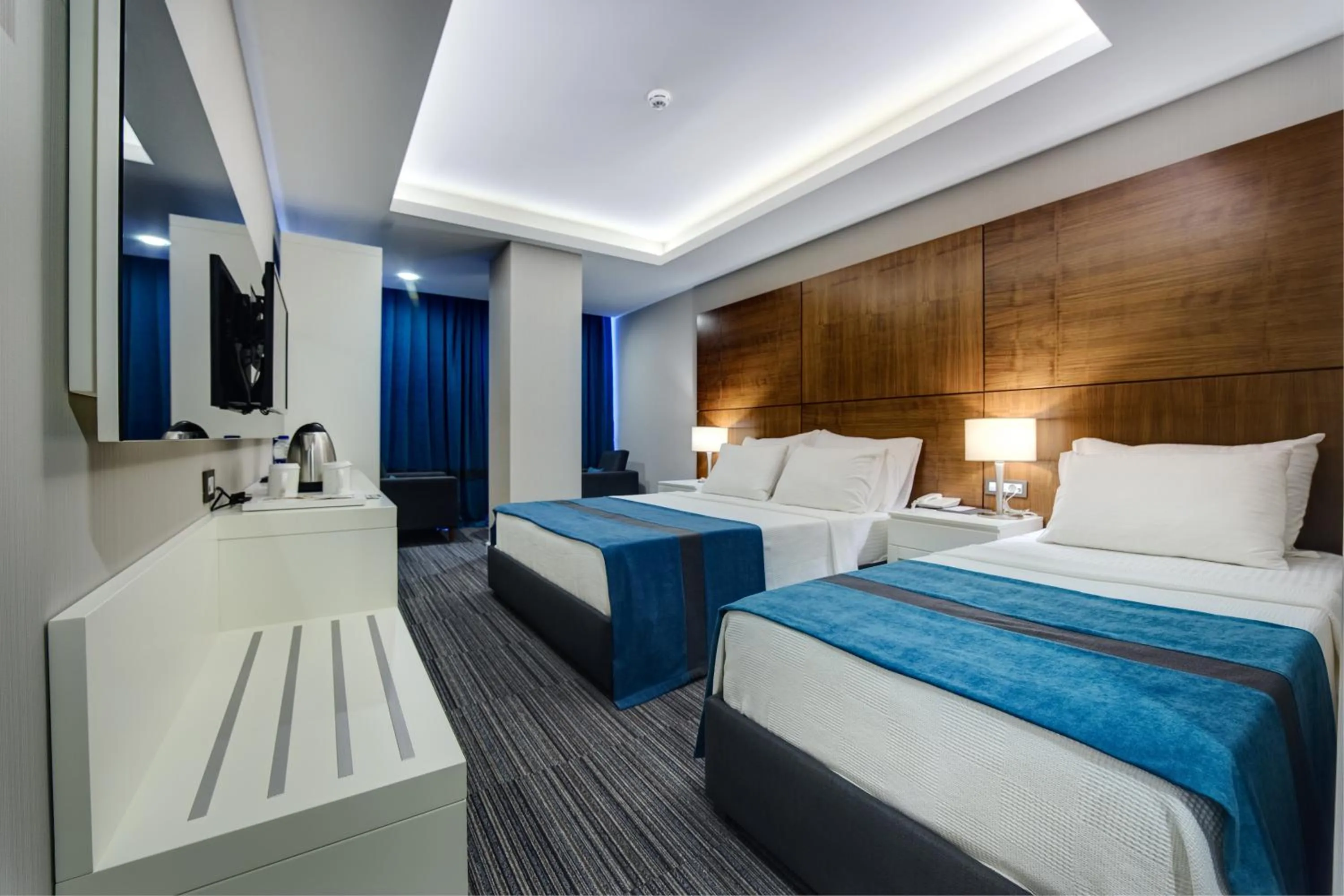 Photo of the whole room, Bed in The Menord Hotel