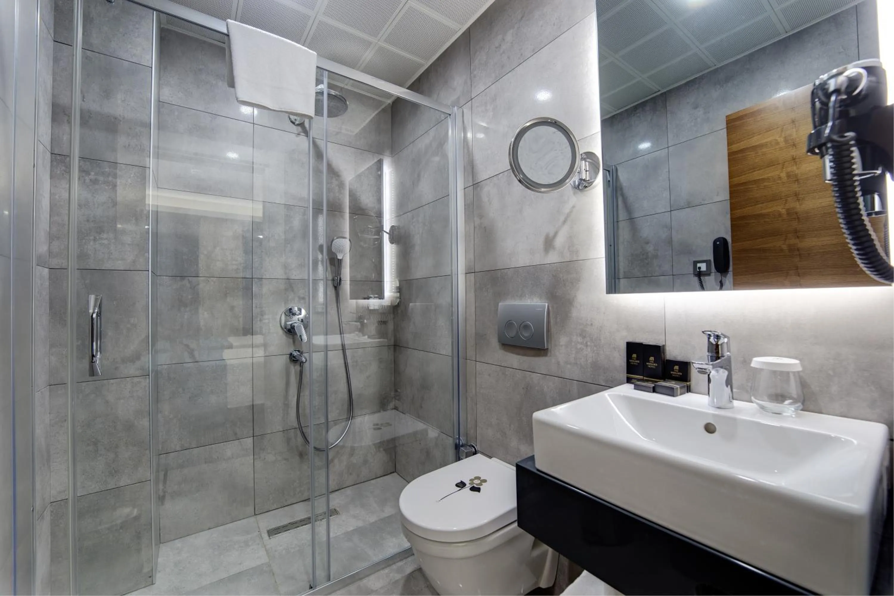 Bathroom in The Menord Hotel