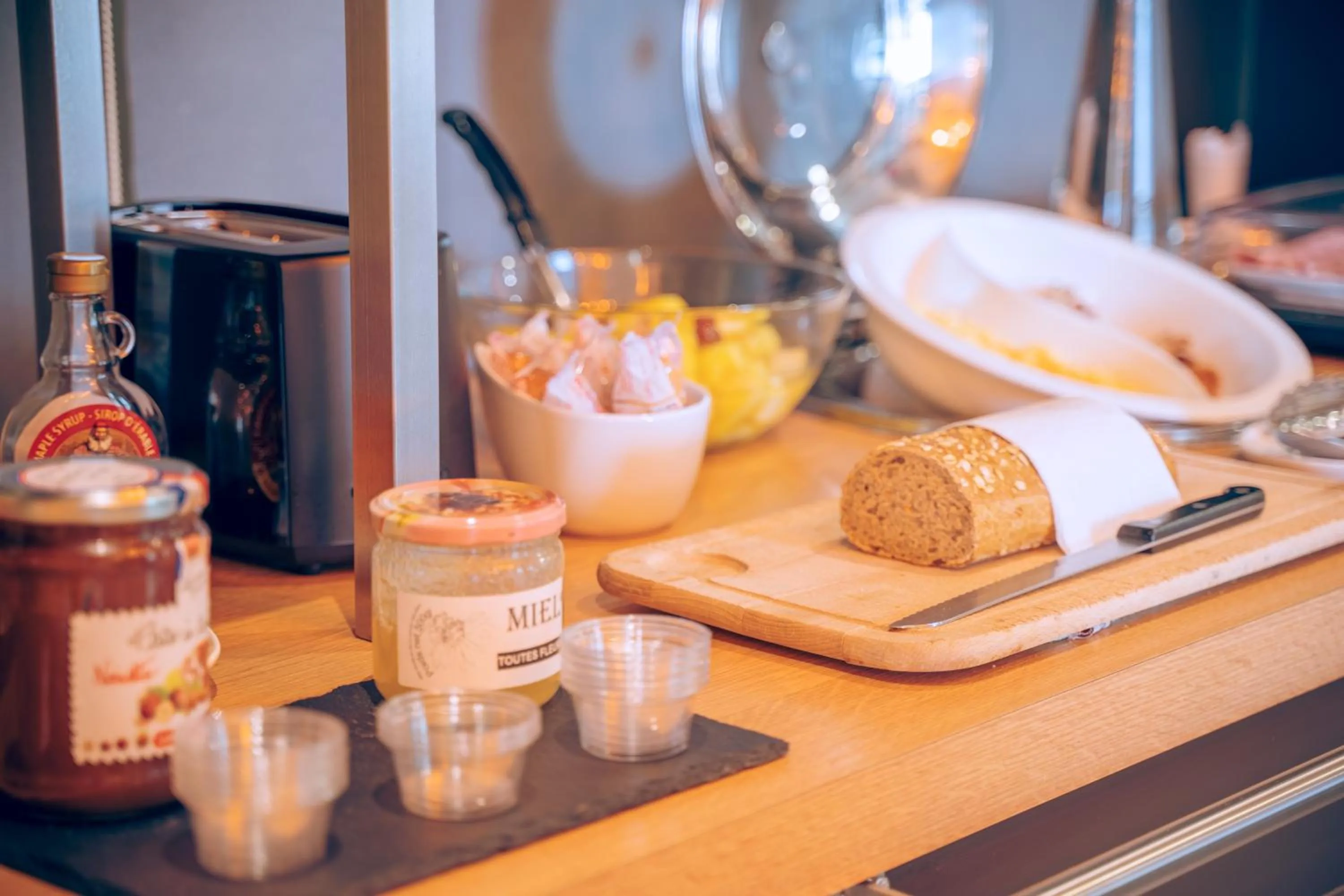 Breakfast in B&B HOTEL Metz Est Technopole Pôle Santé