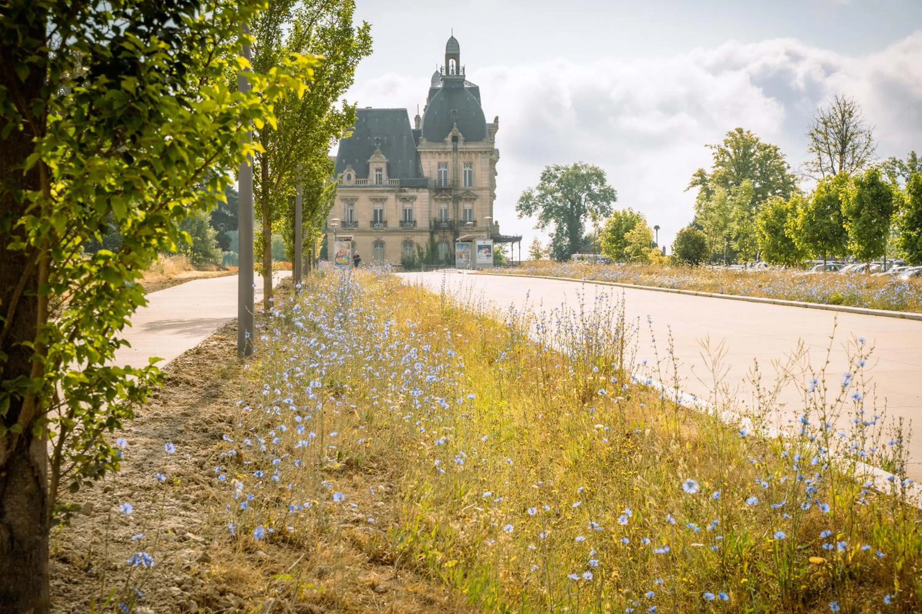 Street view in B&B HOTEL Metz Est Technopole Pôle Santé