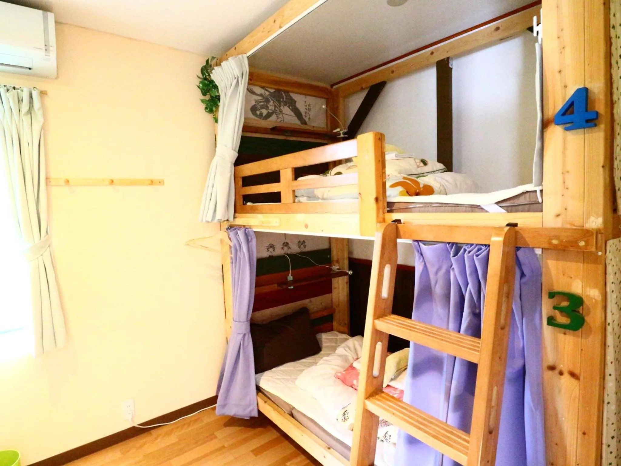 bunk bed, Bed in ホステル富士山 結