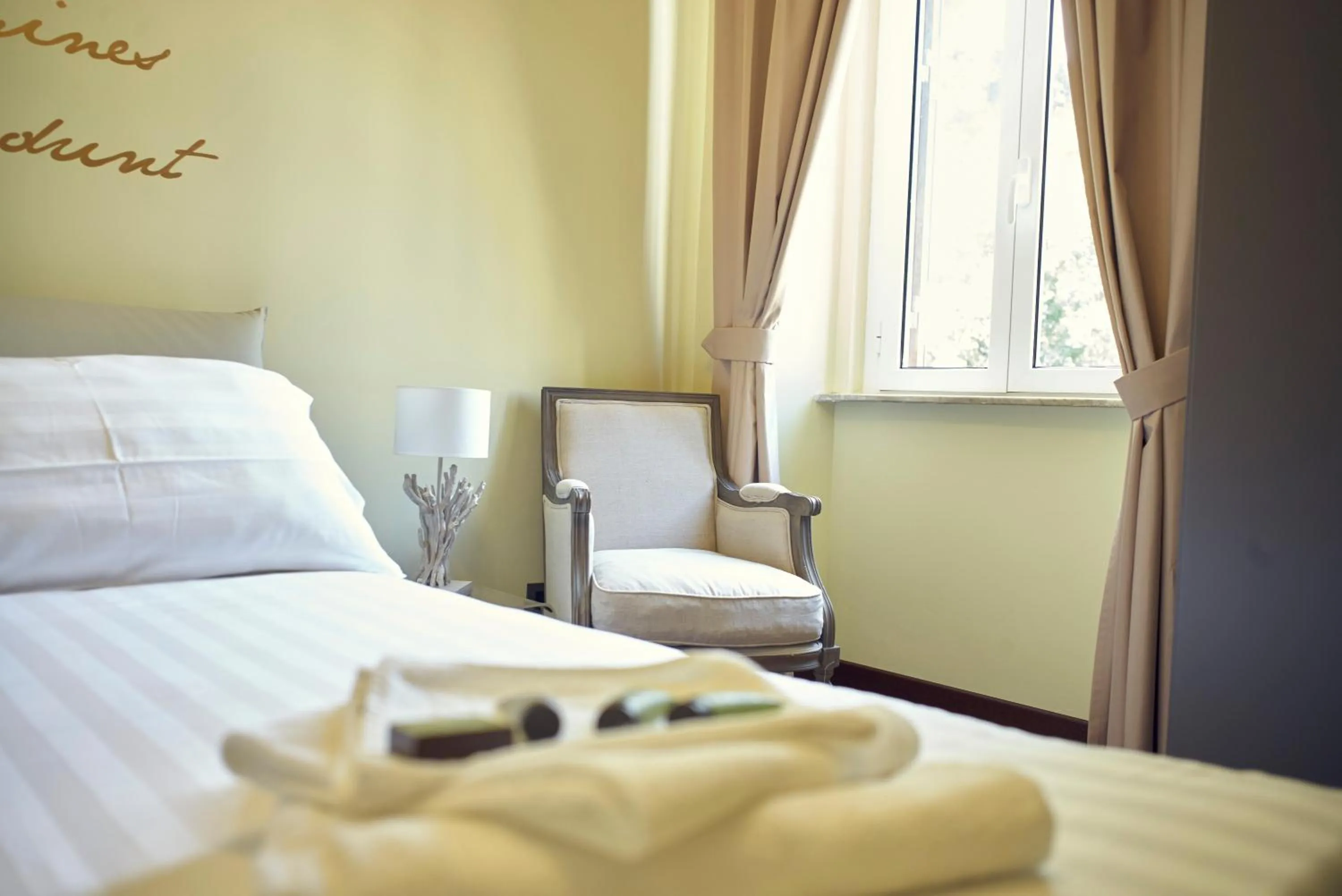 Bed in Domus Corsini