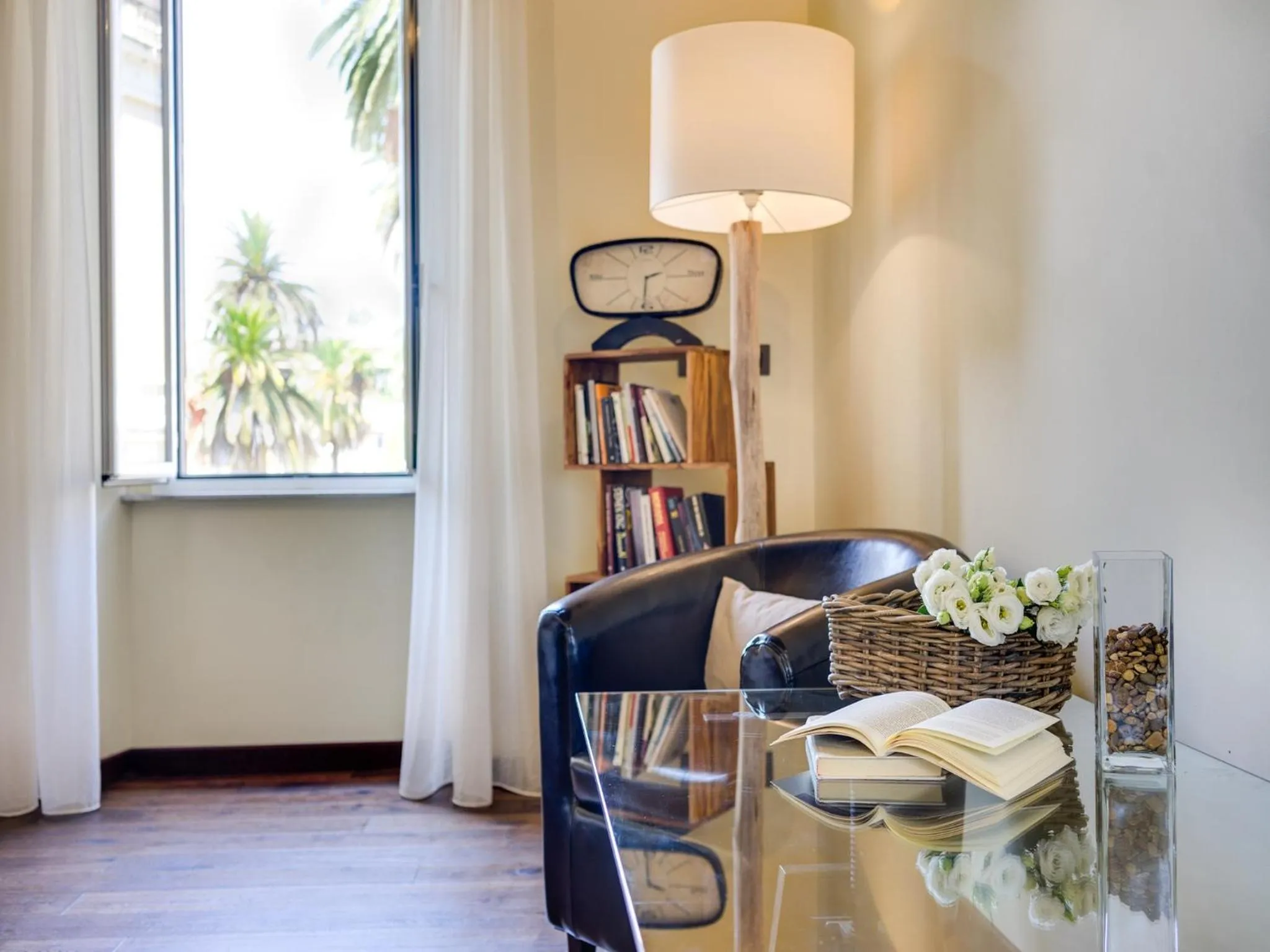 Communal lounge/ TV room in Domus Corsini