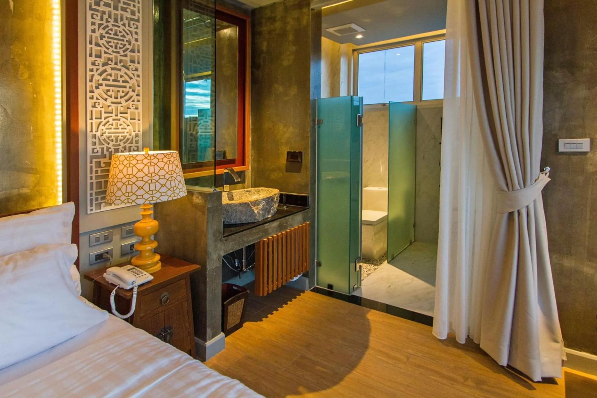 Bed in Kroque Boutique & Bistro