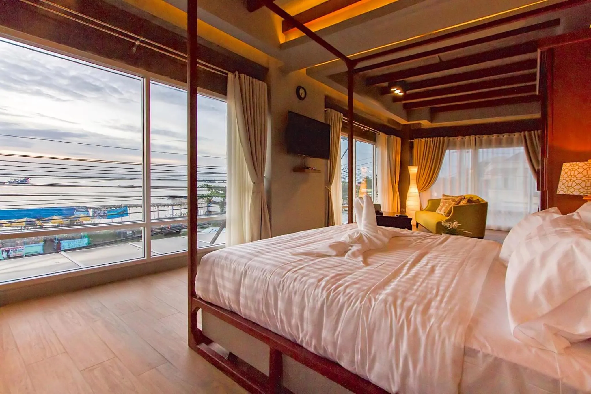 Bed in Kroque Boutique & Bistro