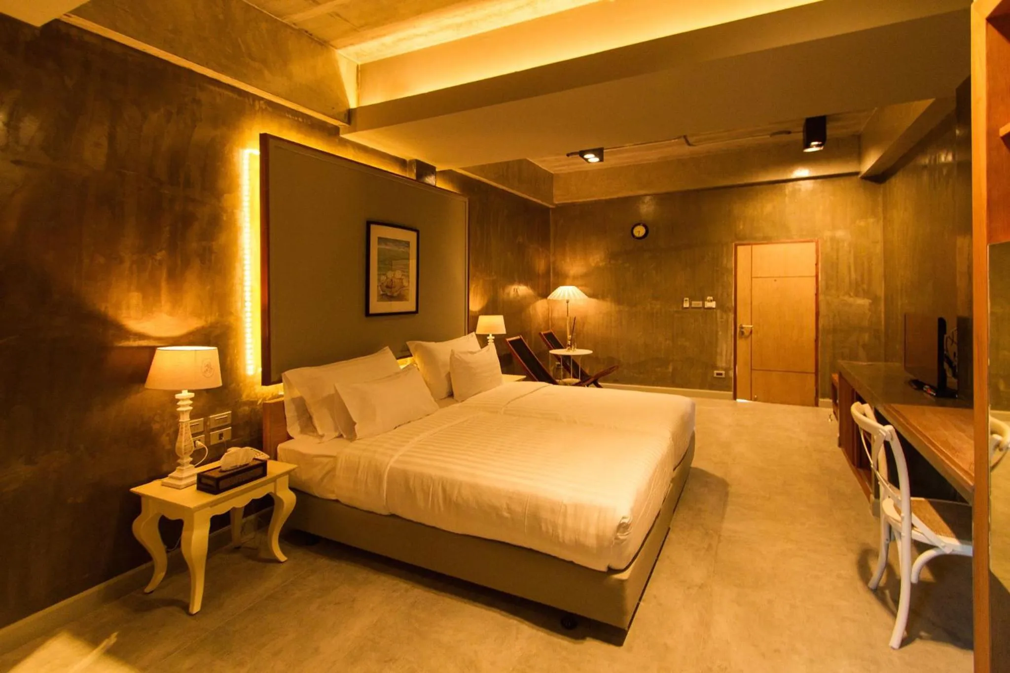 Bed in Kroque Boutique & Bistro