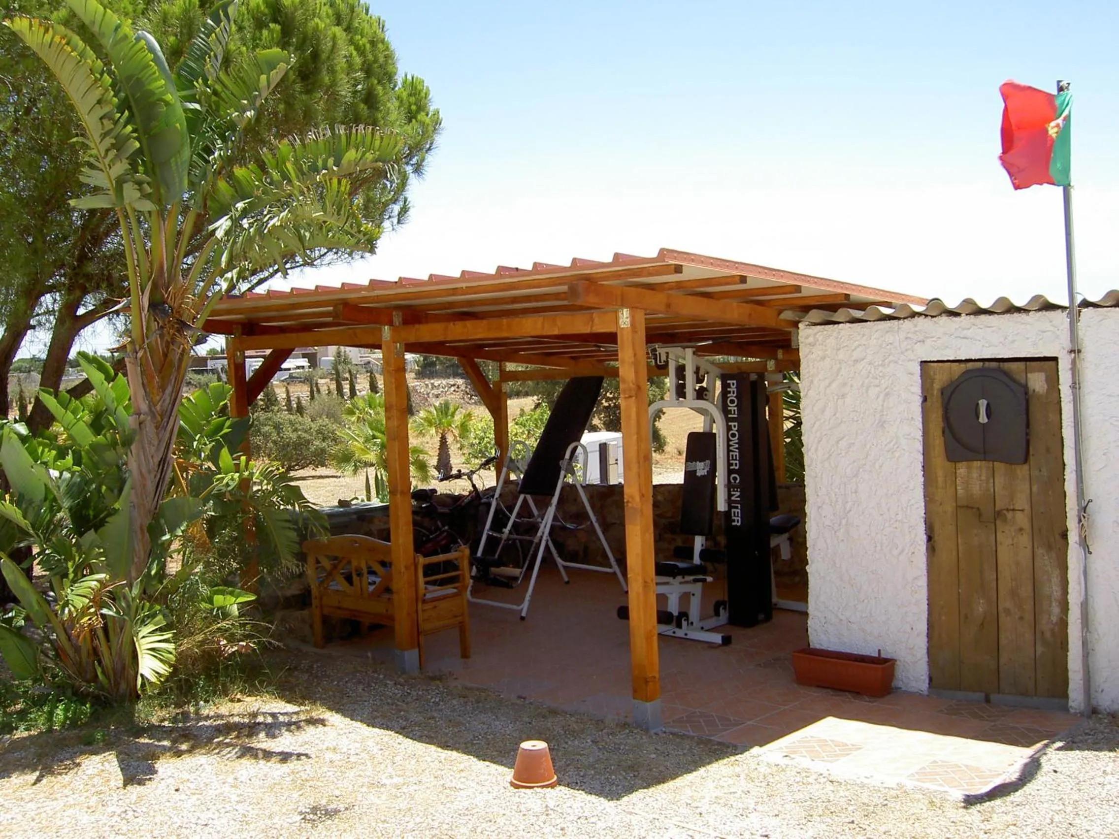 Darts in Quartos Com Boas Vistas