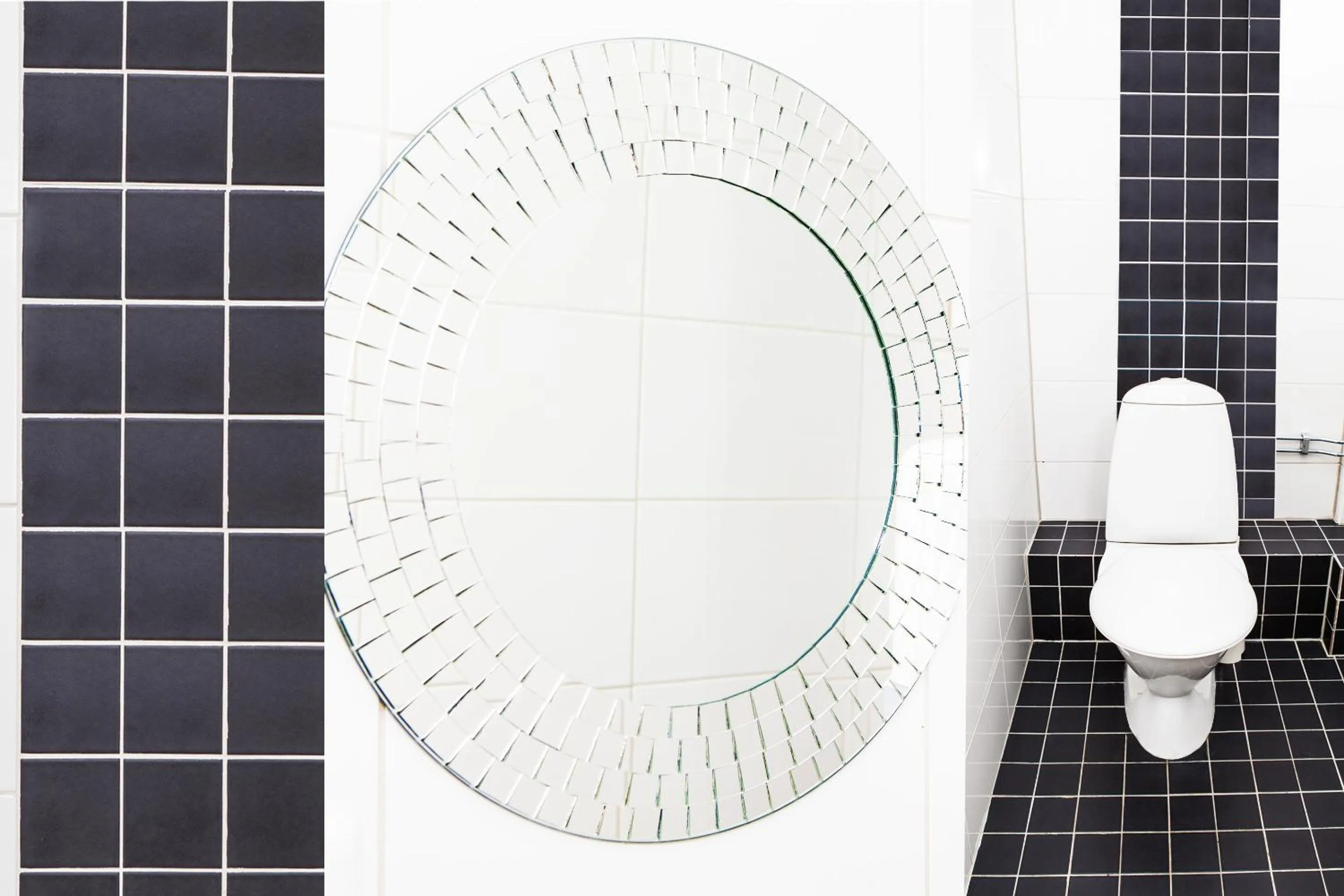 Toilet in Hotel Expo Stockholm