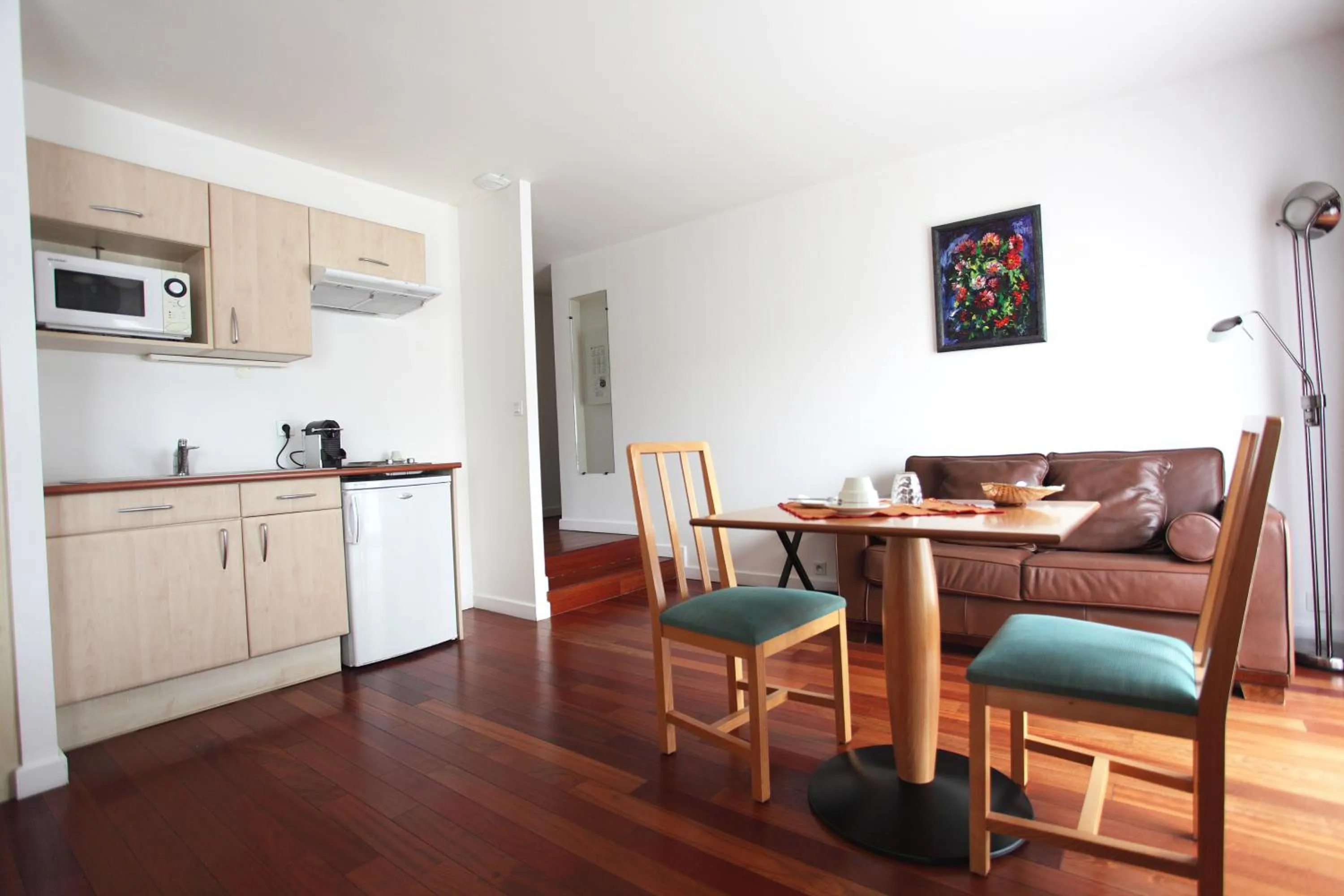 Photo of the whole room in Hôtel la Scala