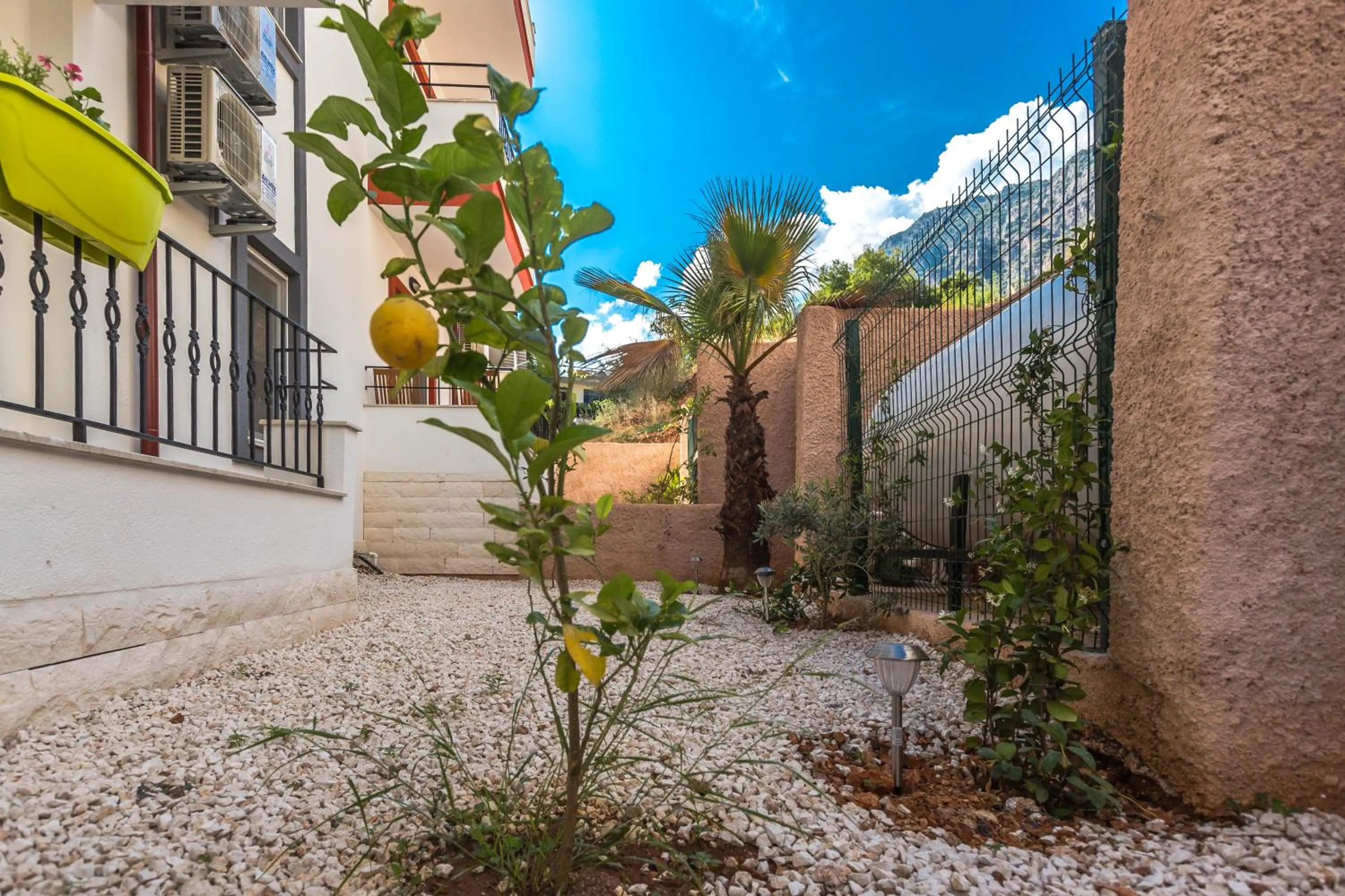 Day in Erdem City Apart